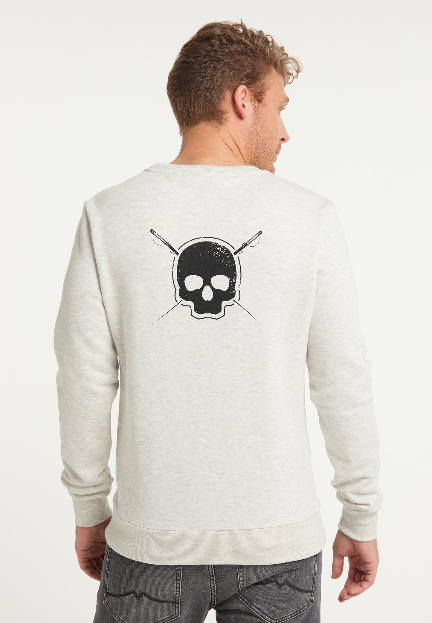 TUFFSKULL men's threezy sweater