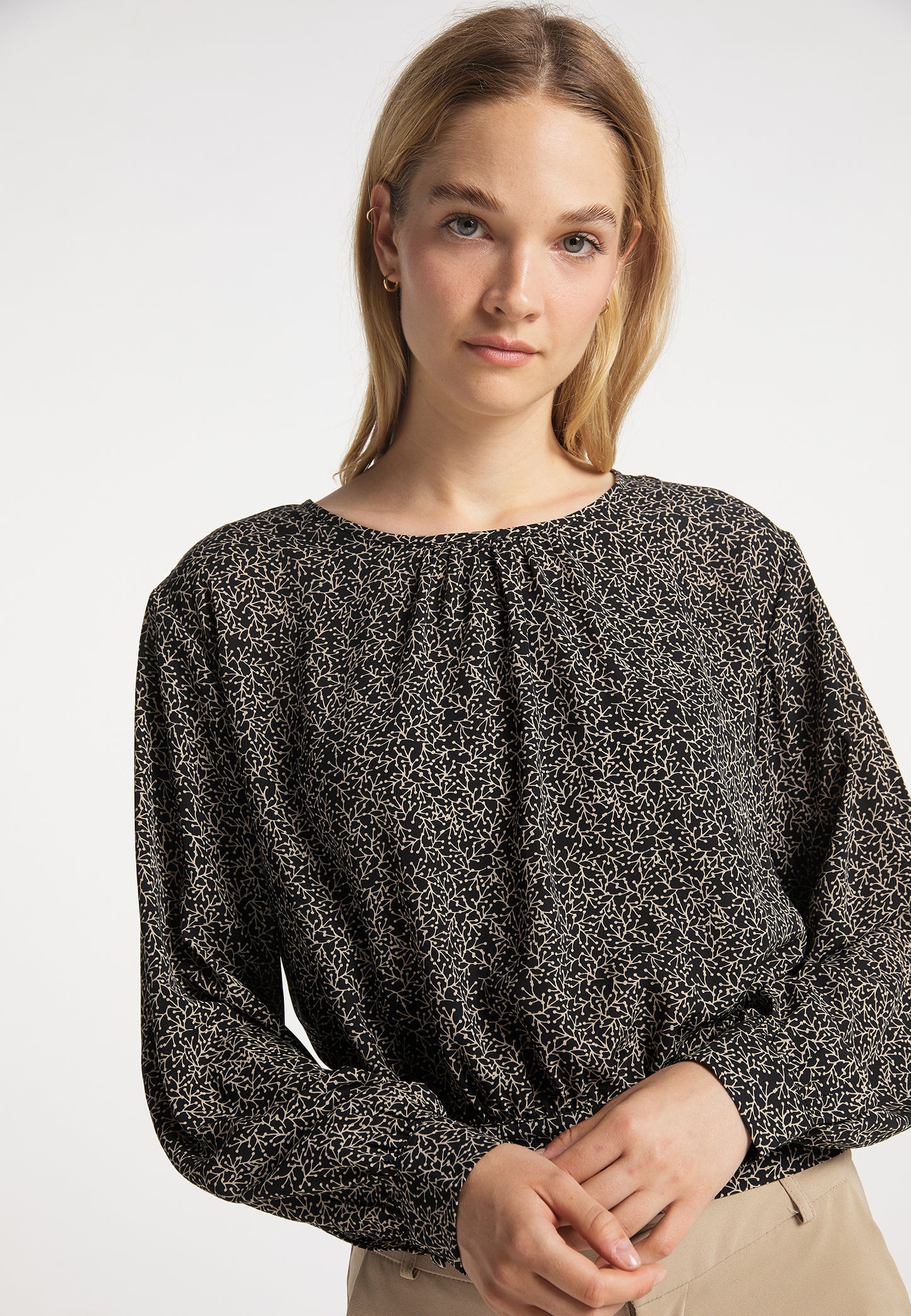 DreiMaster Klassik women's blouse