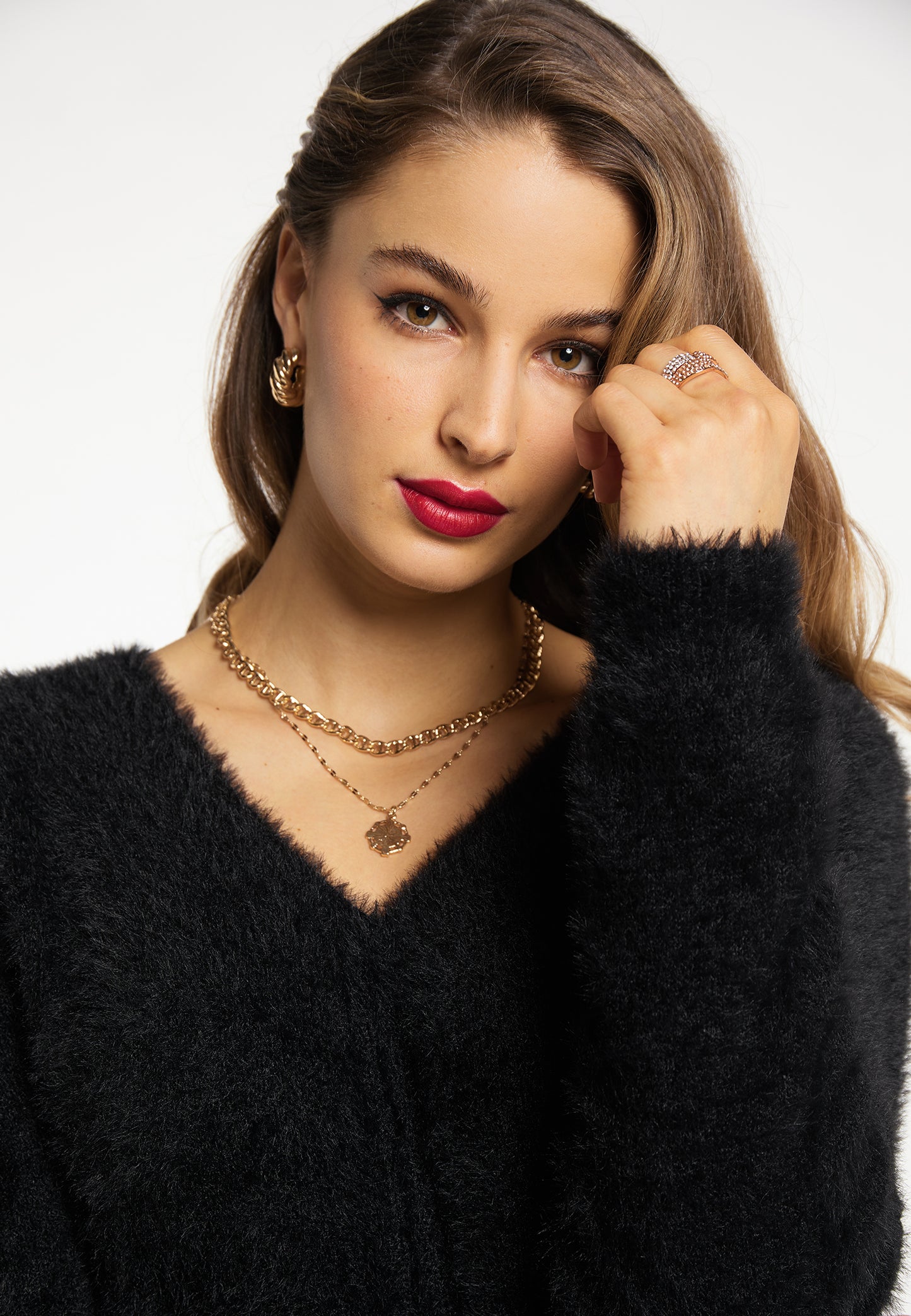 faina women's knitted sweater