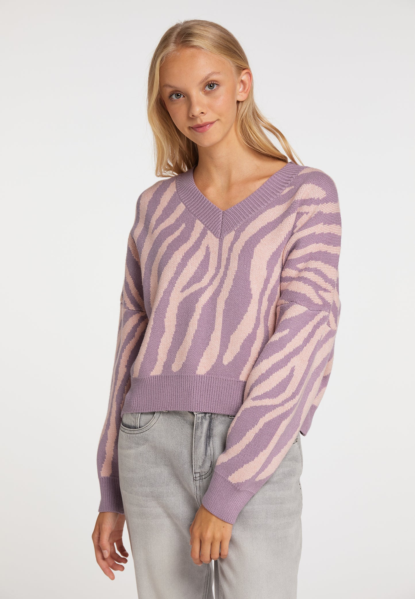 myMo women's knitted sweater