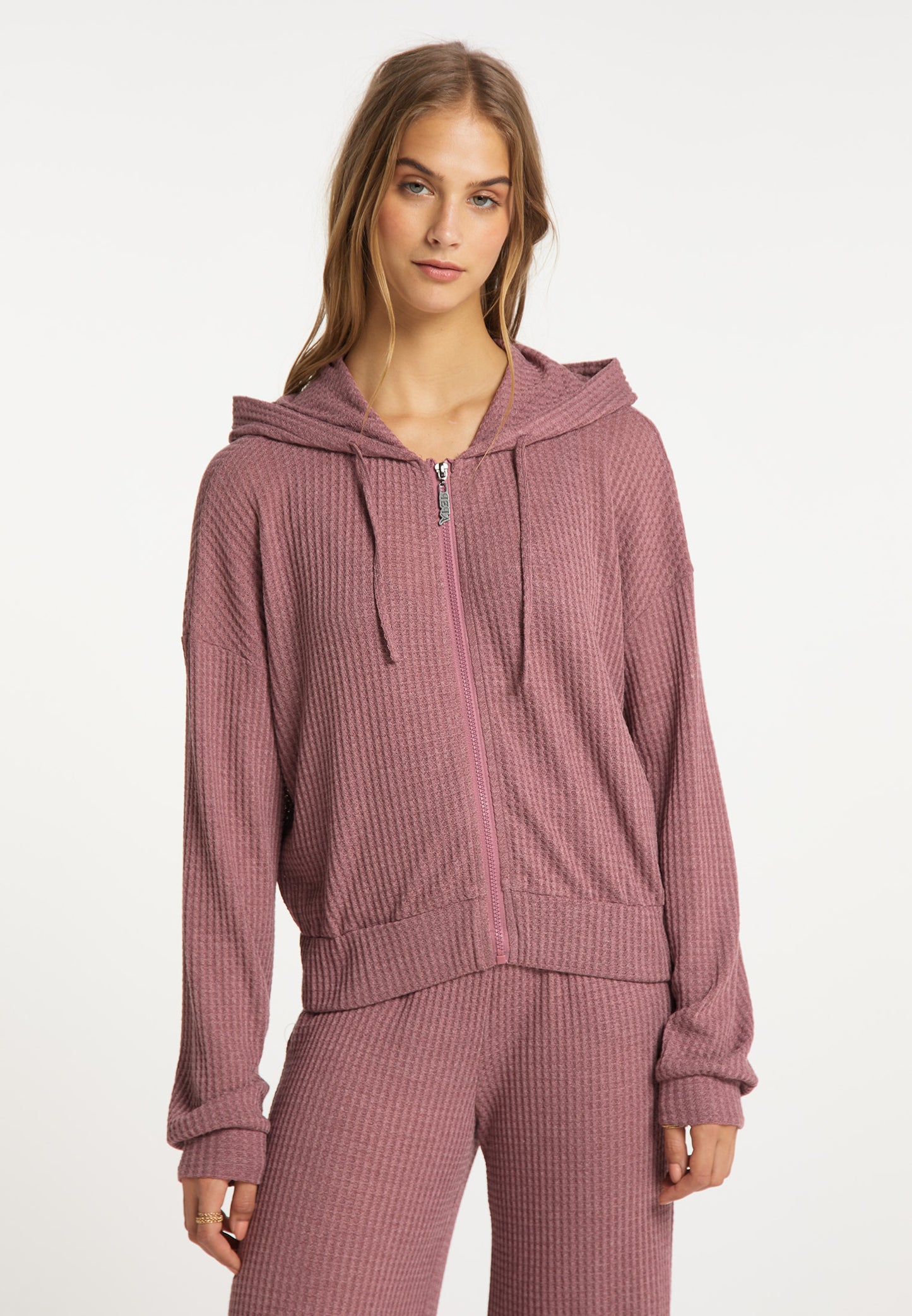 IZIA women's hooded sweatshirt