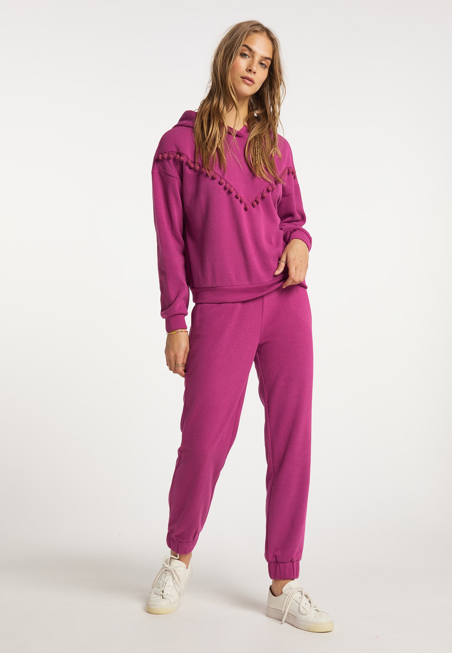 IZIA women's hooded sweatshirt