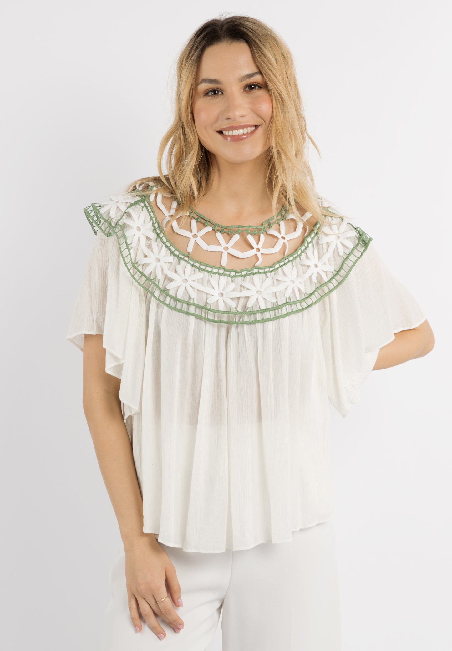 IZIA women's shirt with floral lace