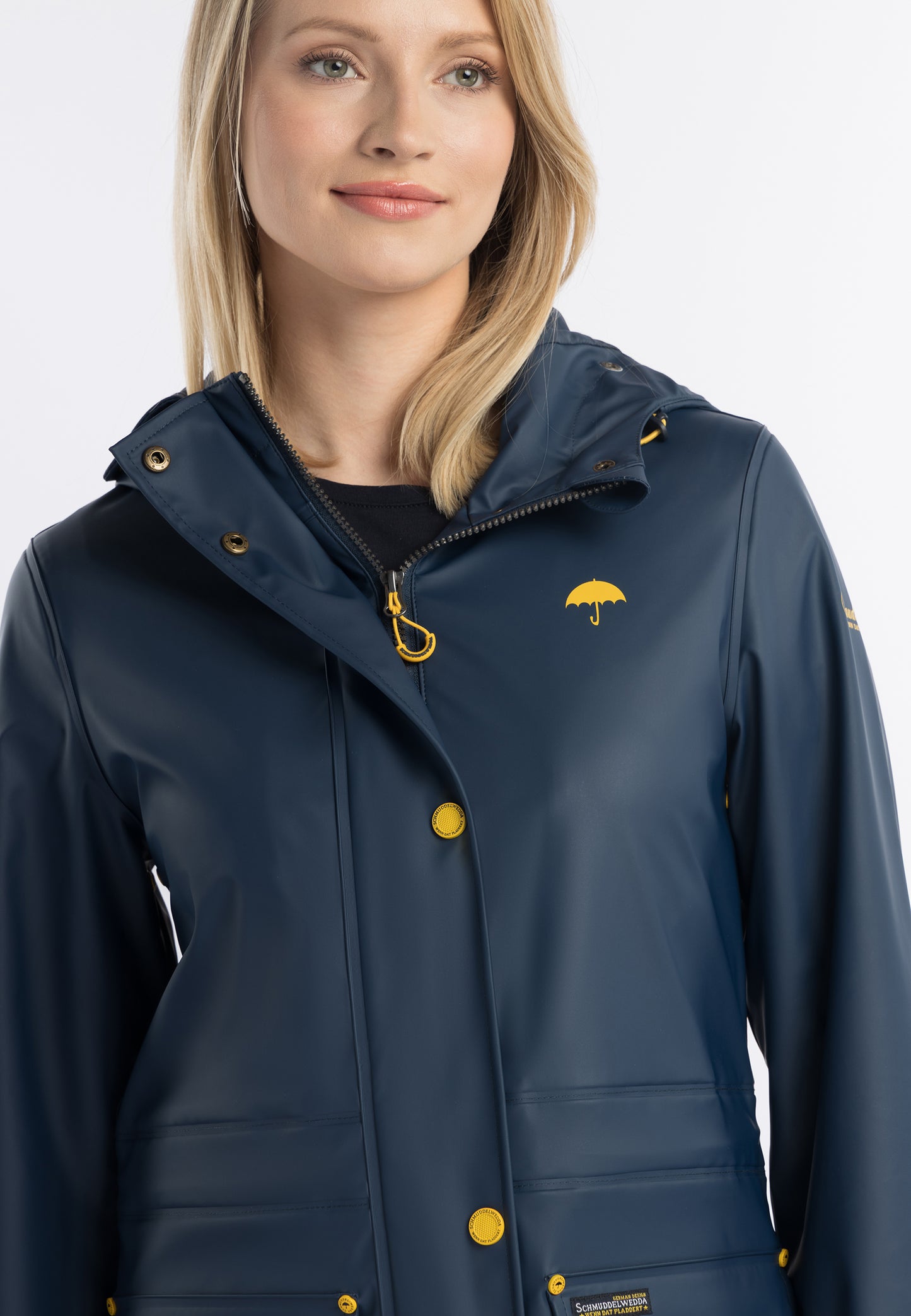 Schmuddelwedda women's rain coat
