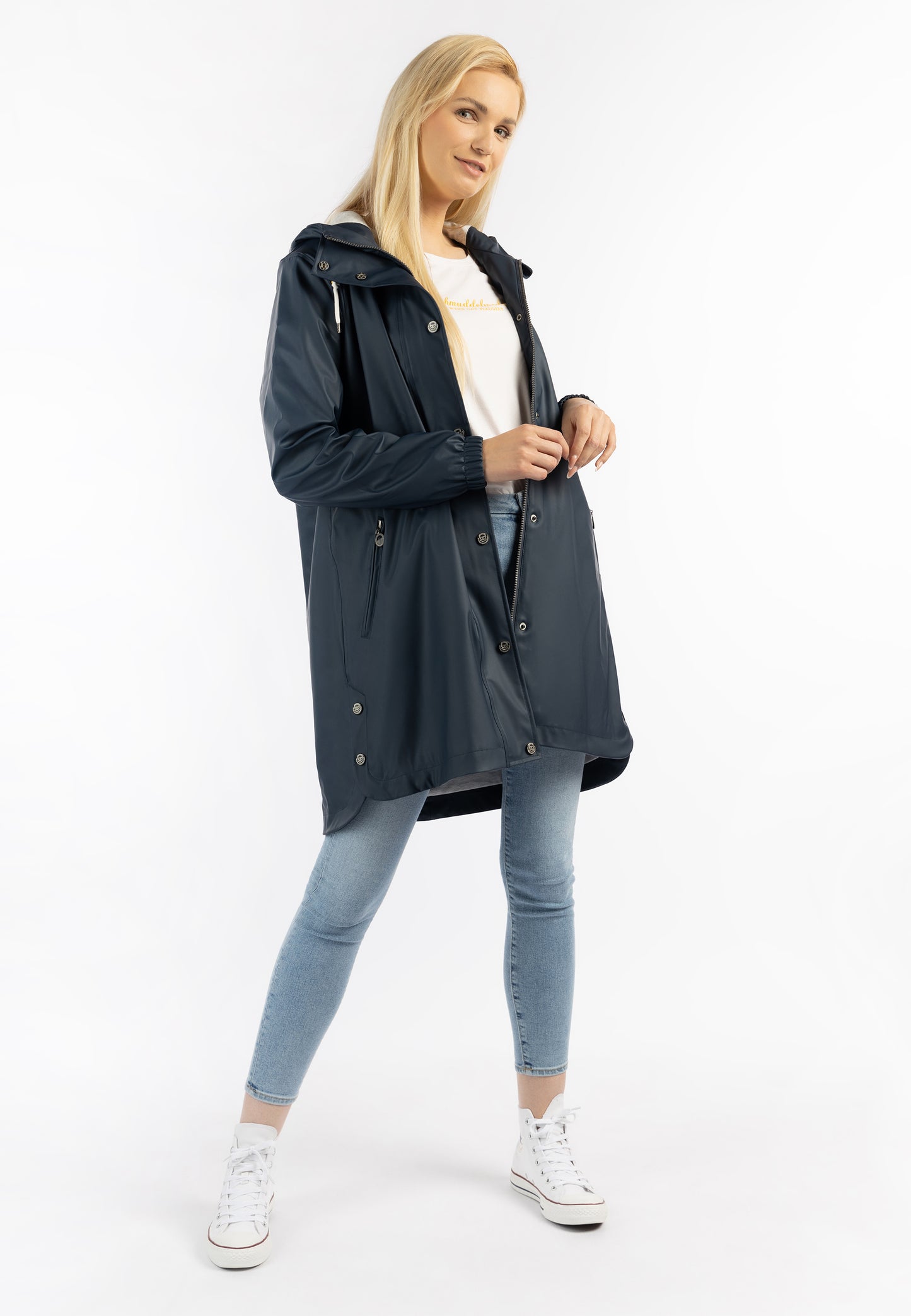 Schmuddelwedda women's rain coat