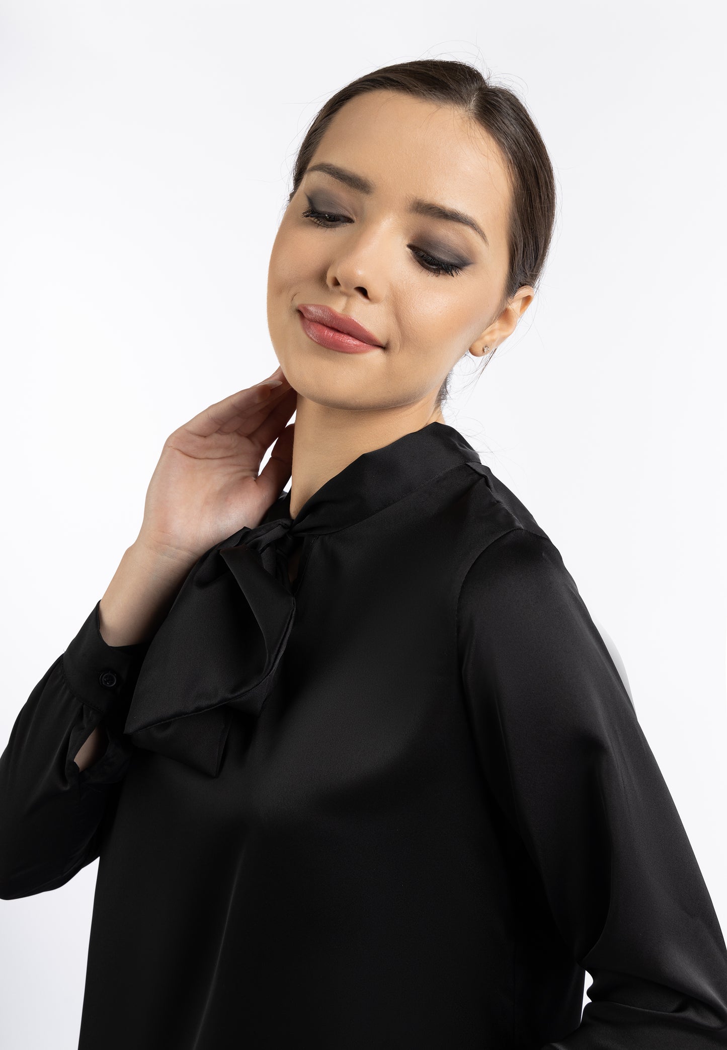 faina women's faina tie-neck blouse