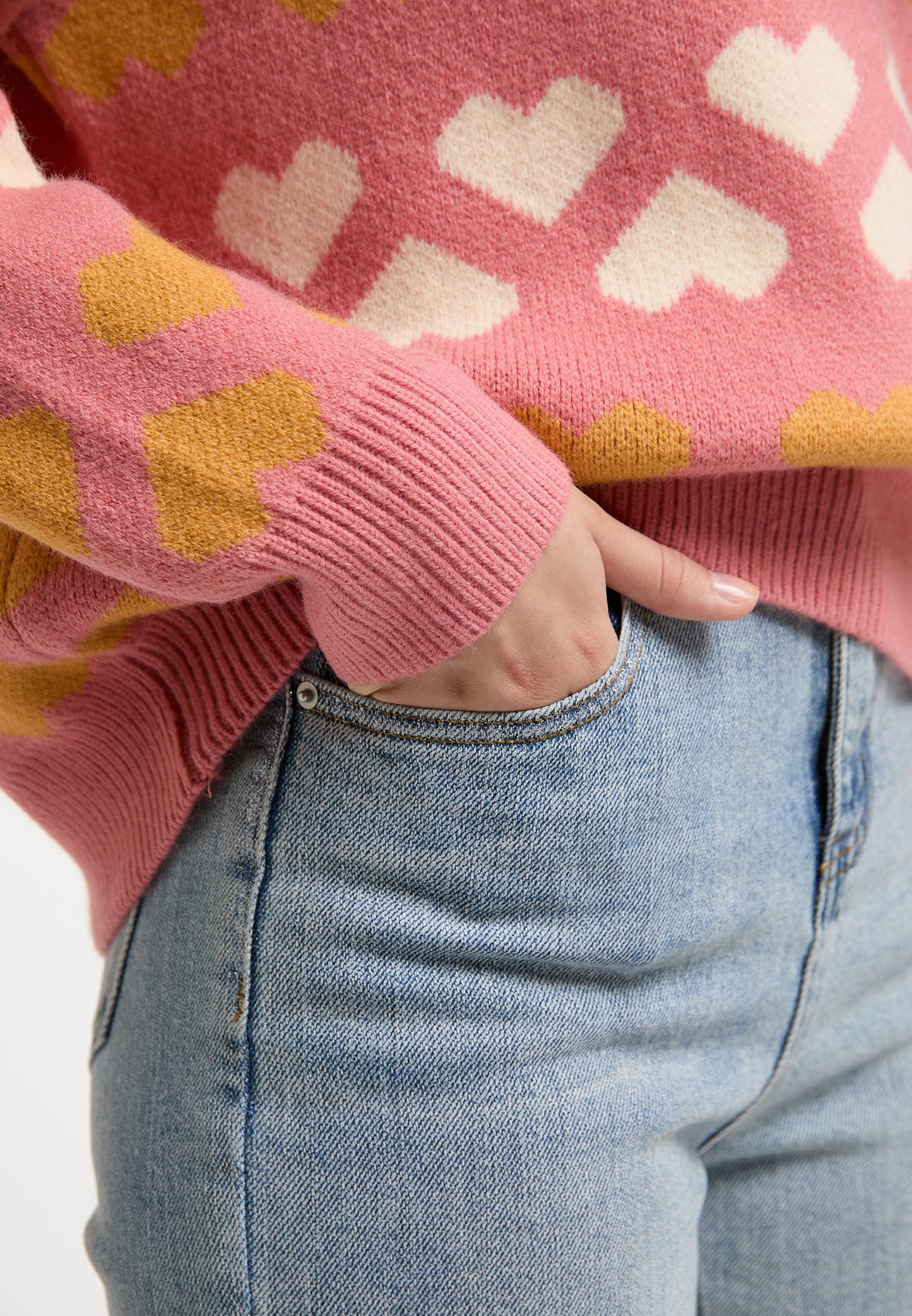 myMo women's knitted sweater