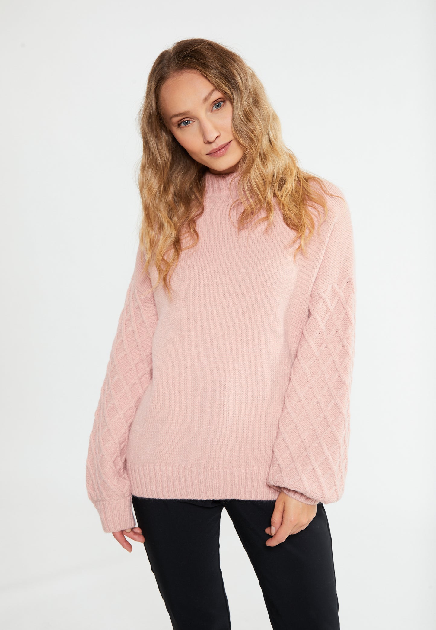 RISA women's knitted sweater