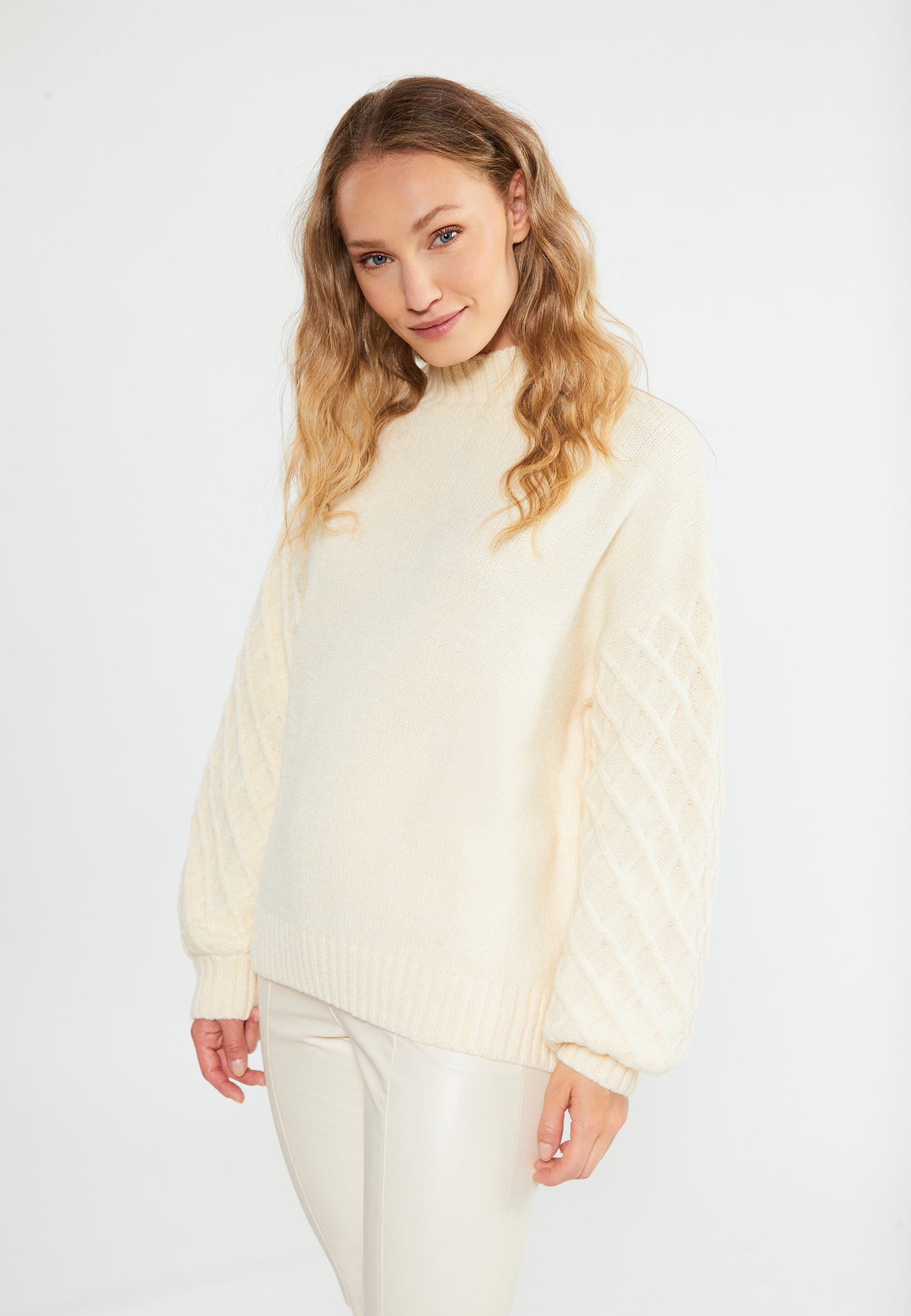 RISA women's knitted sweater