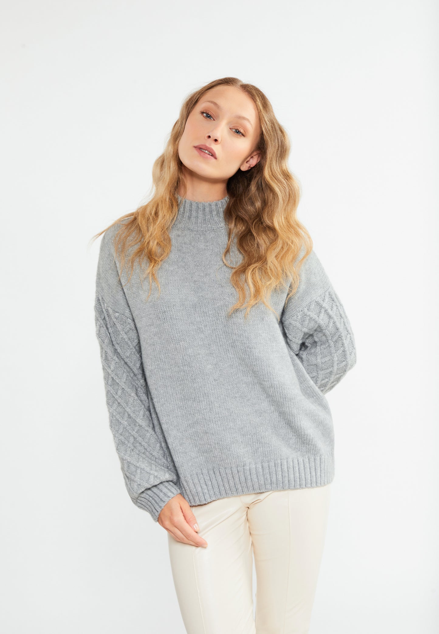 RISA women's knitted sweater