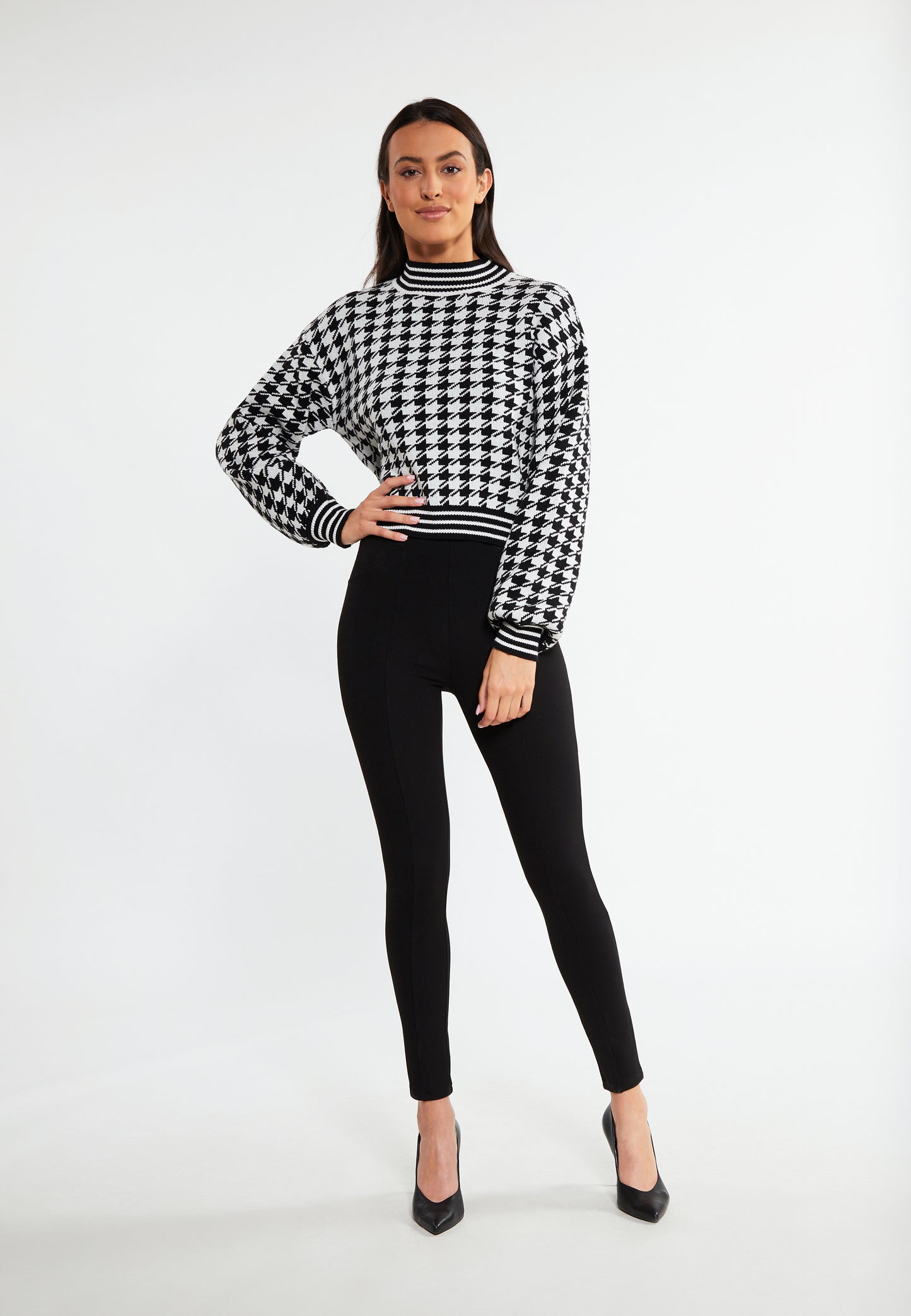 faina women's knitted sweater