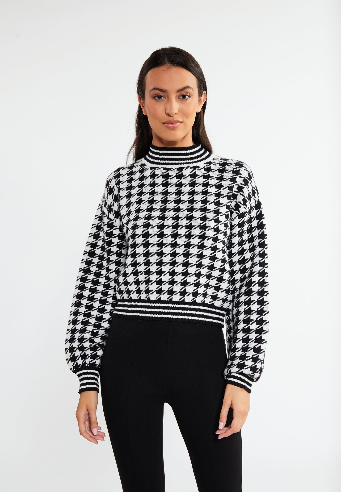 faina women's knitted sweater