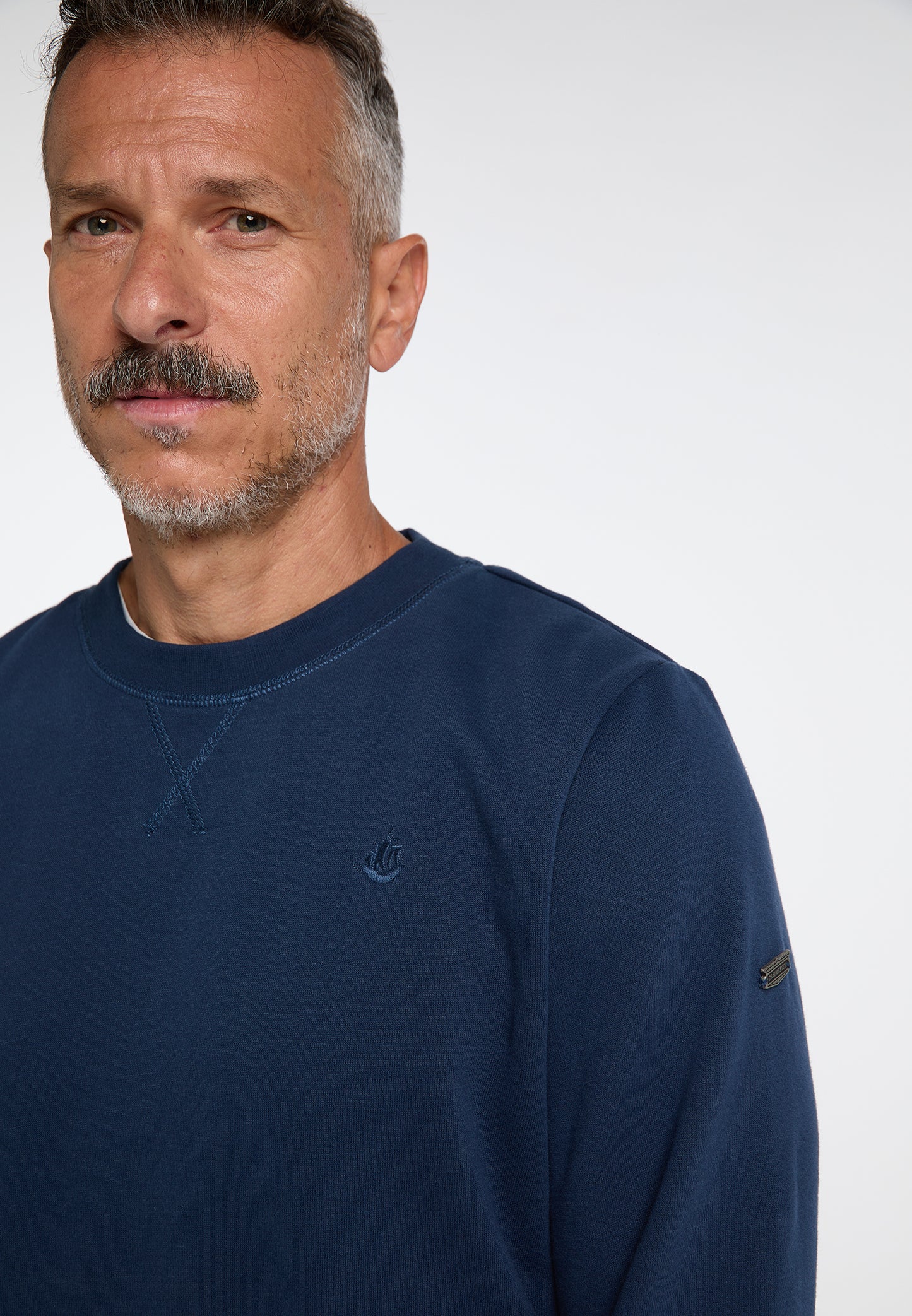 DreiMaster Vintage men's oversized sweatshirt with crew neck