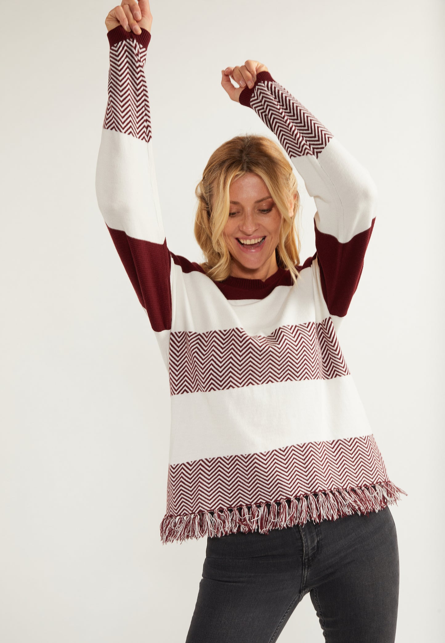 usha FESTIVAL damski sweter oversize
