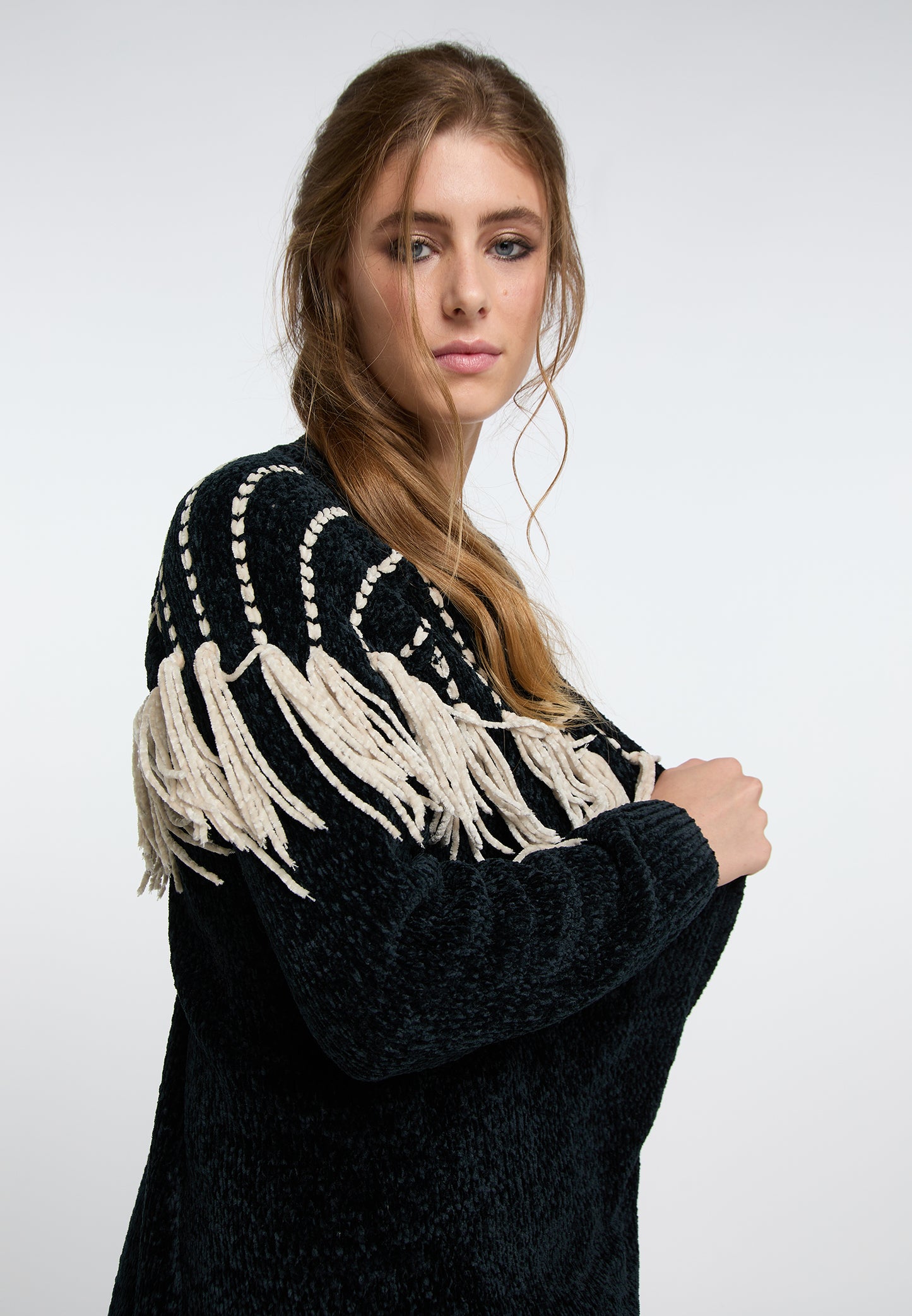 IZIA women's chenille cardigan