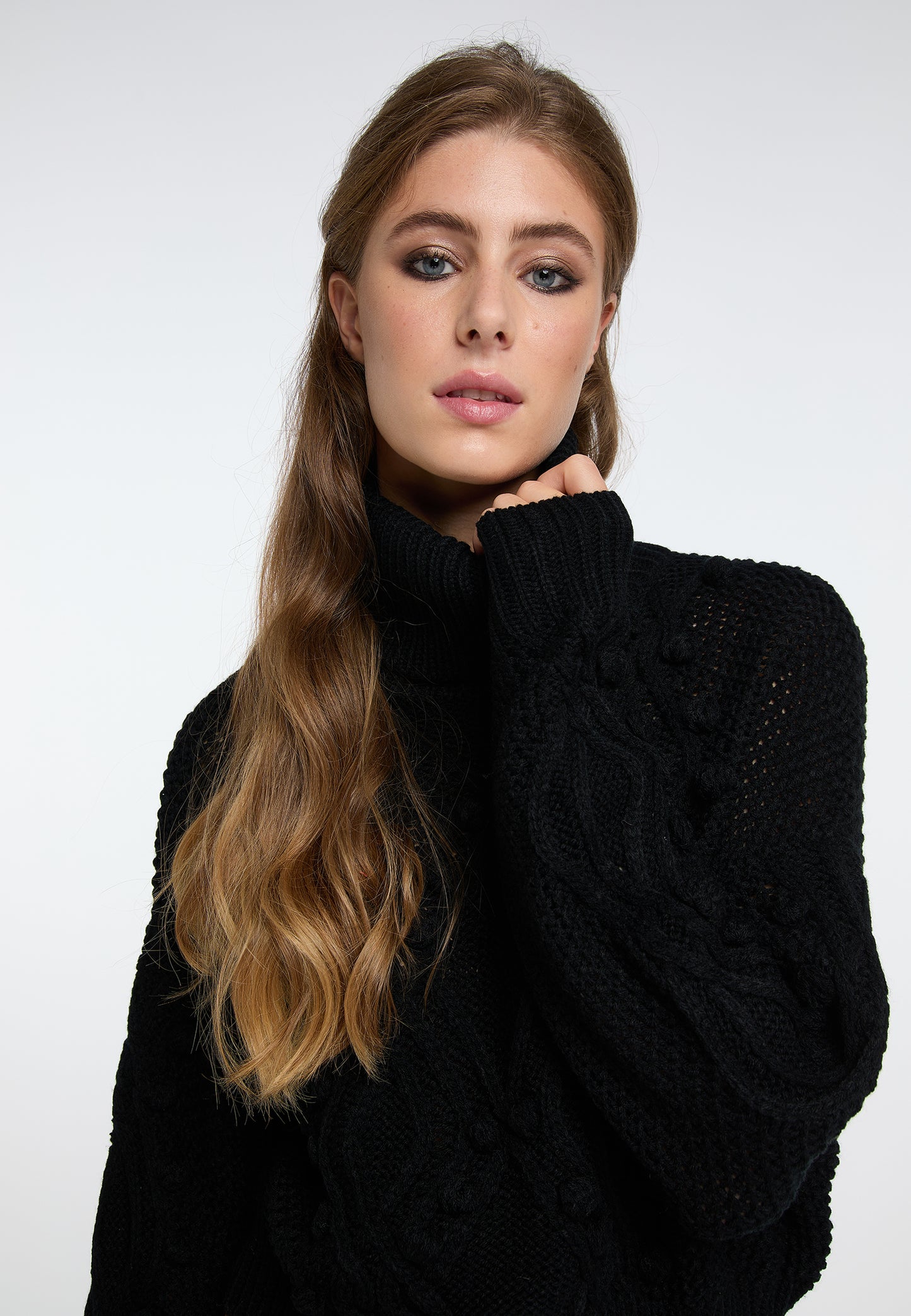 IZIA damski sweter z golfem