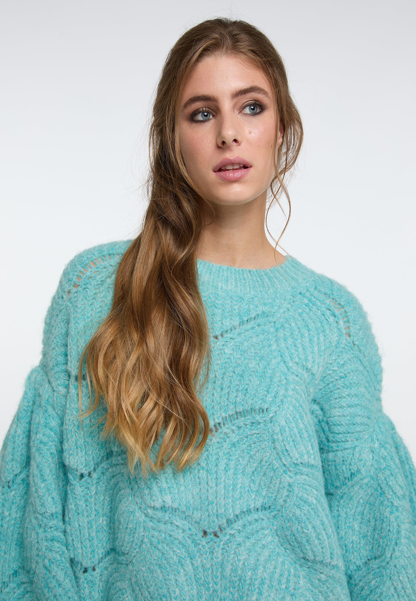 IZIA women's knitted sweater