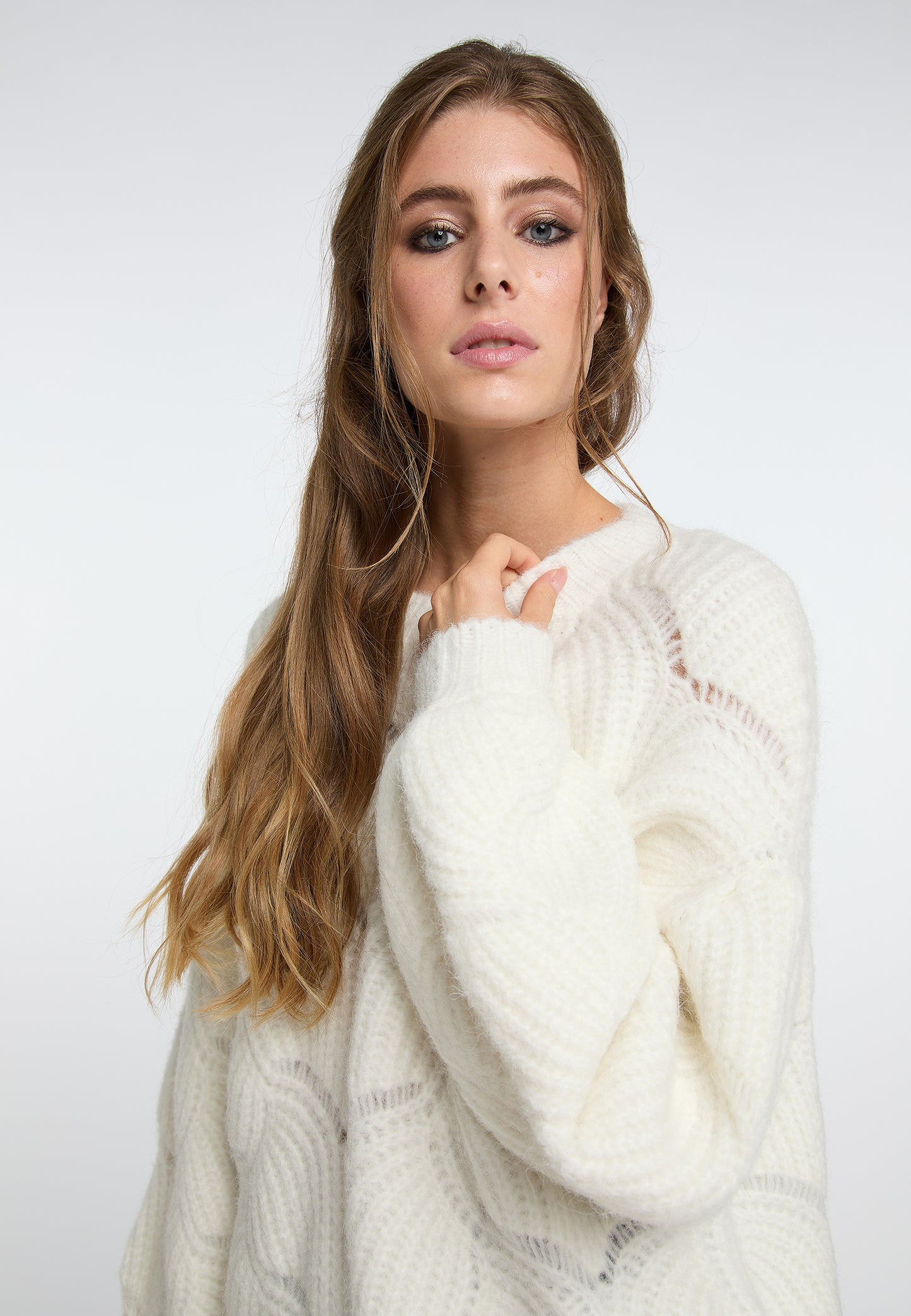 IZIA women's knitted sweater