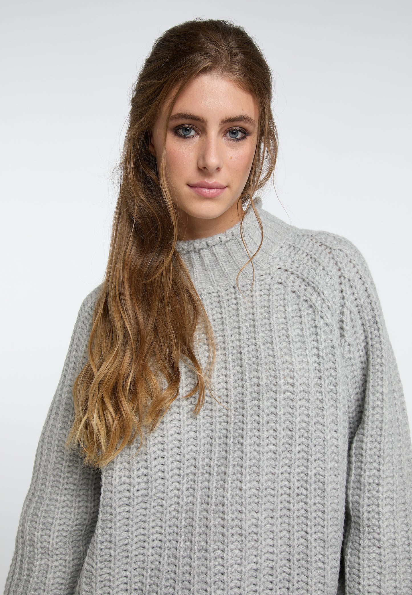 IZIA women's knitted sweater