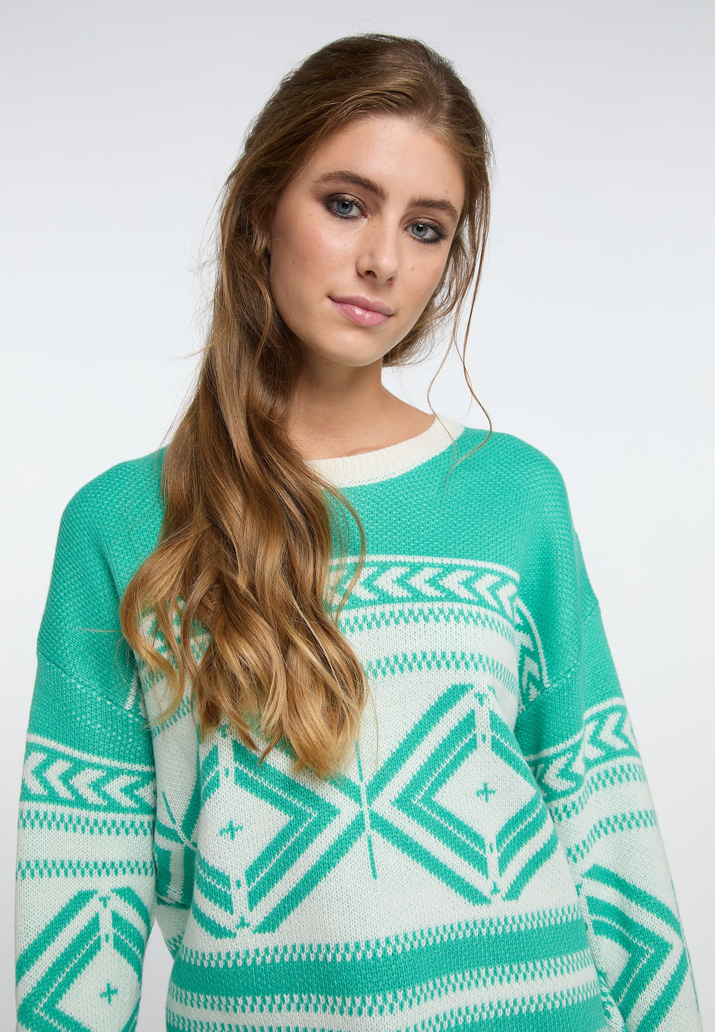 IZIA women's knitted sweater