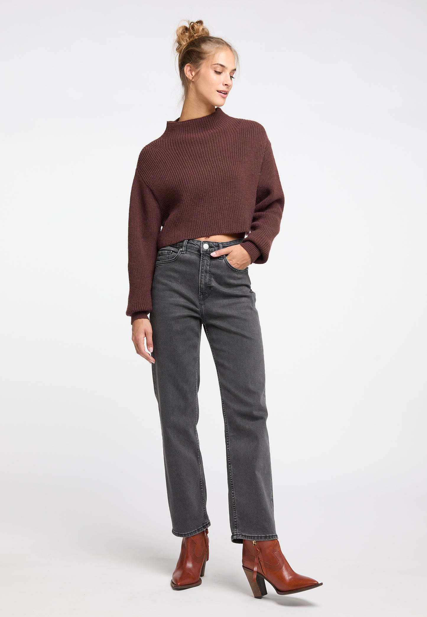 IZIA women's knit sweater