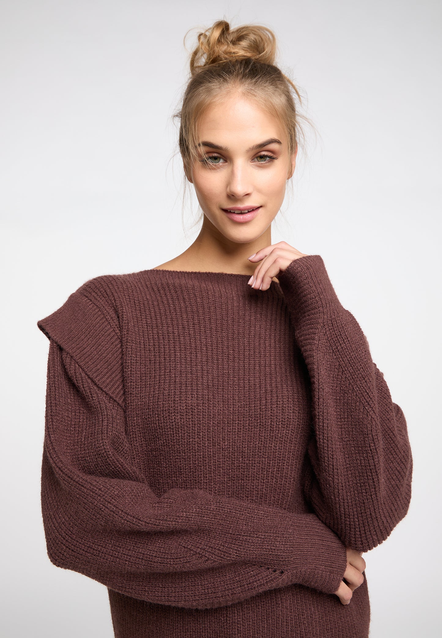 IZIA damski sweter z grubszej dzianiny