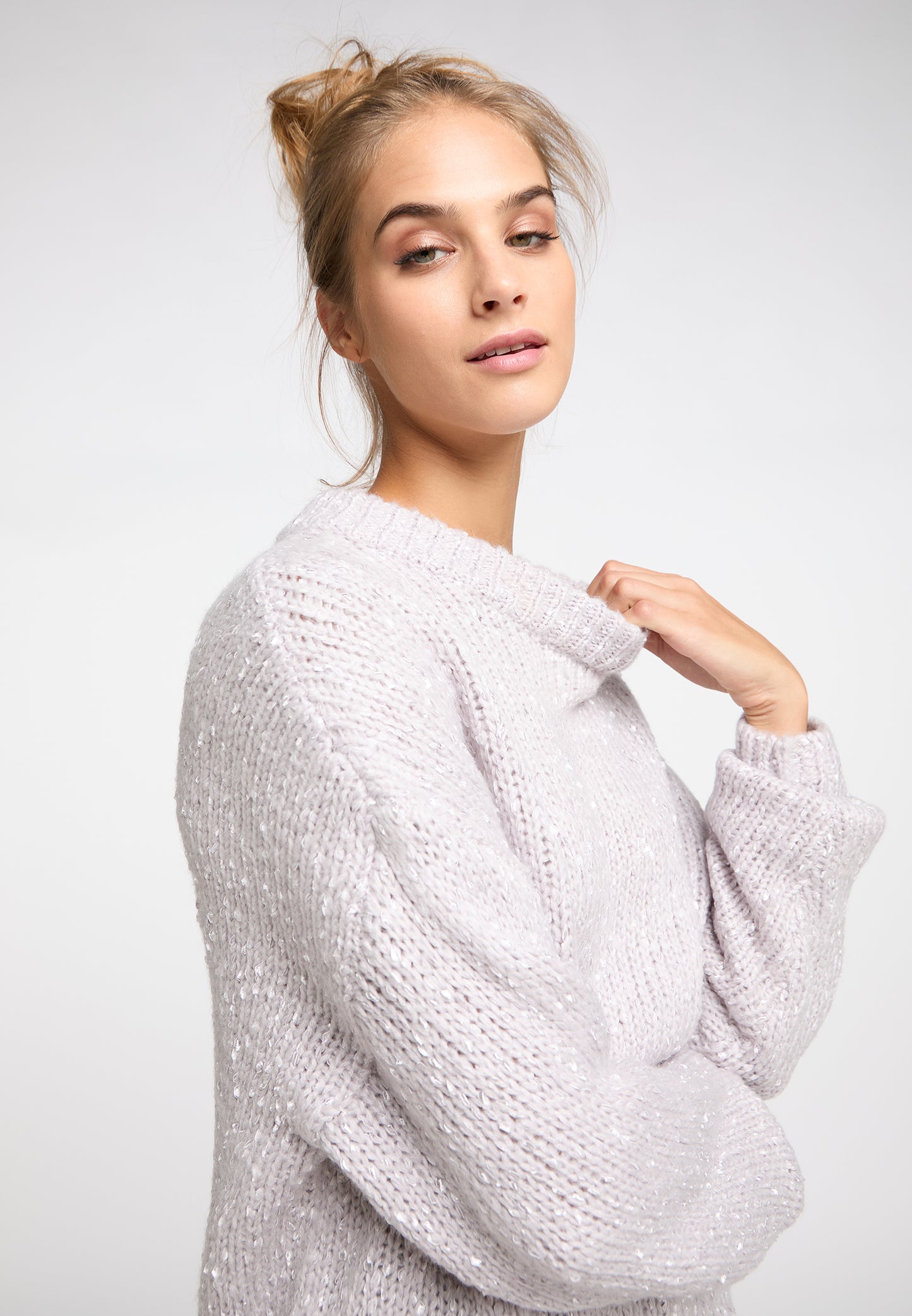 IZIA women's knitted sweater