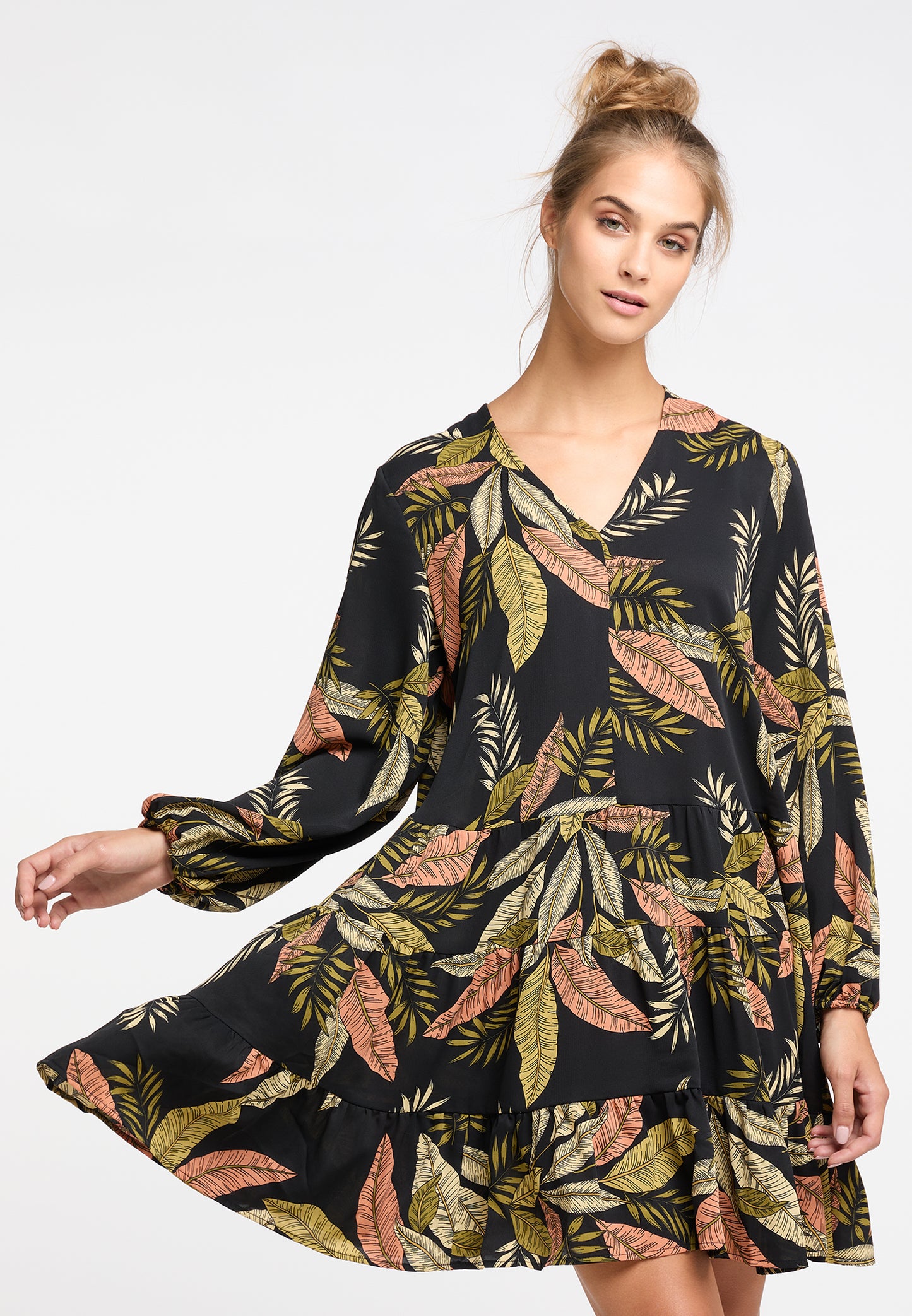 IZIA women's long sleeve dress