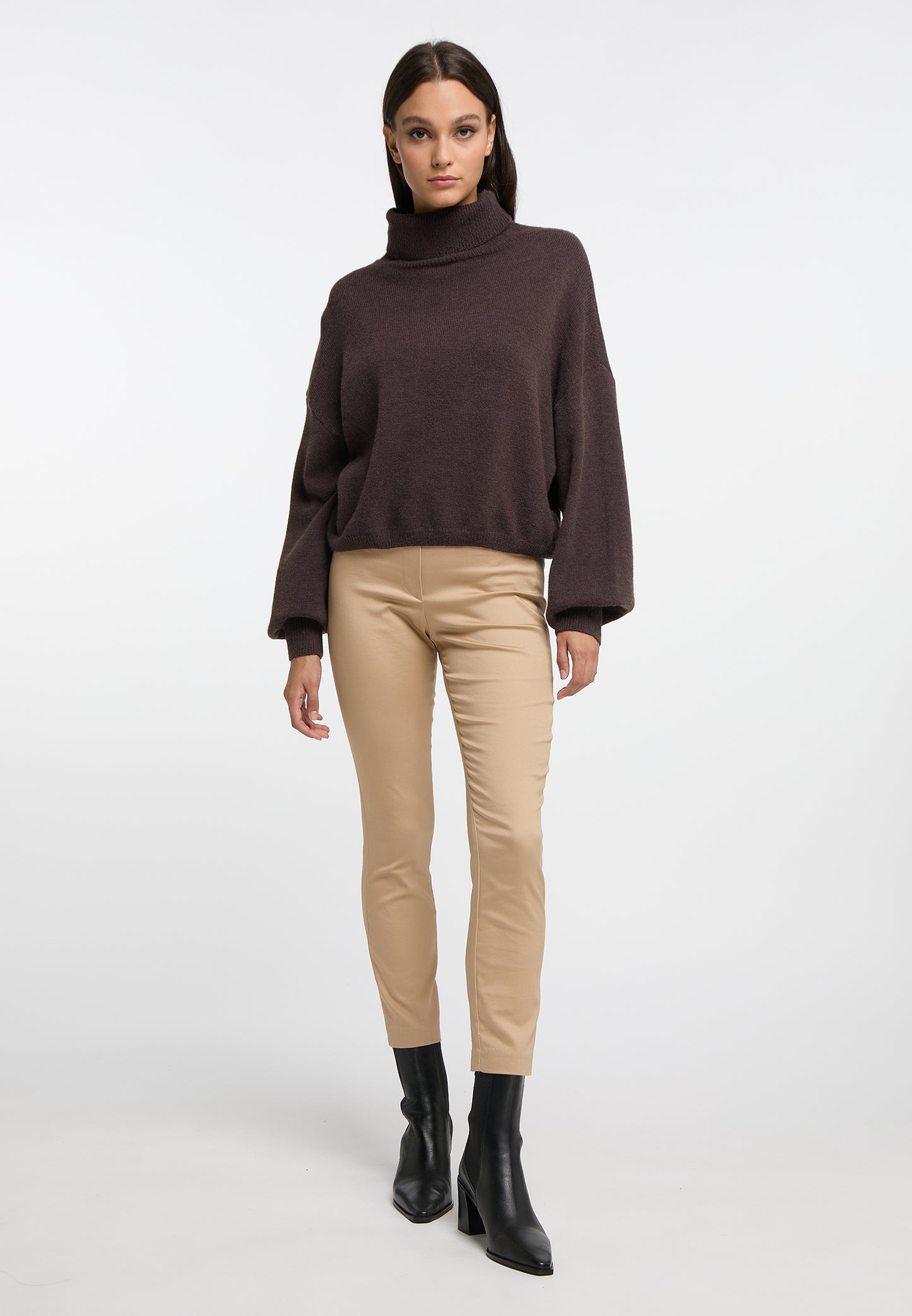 RISA women's knit turtleneck sweater