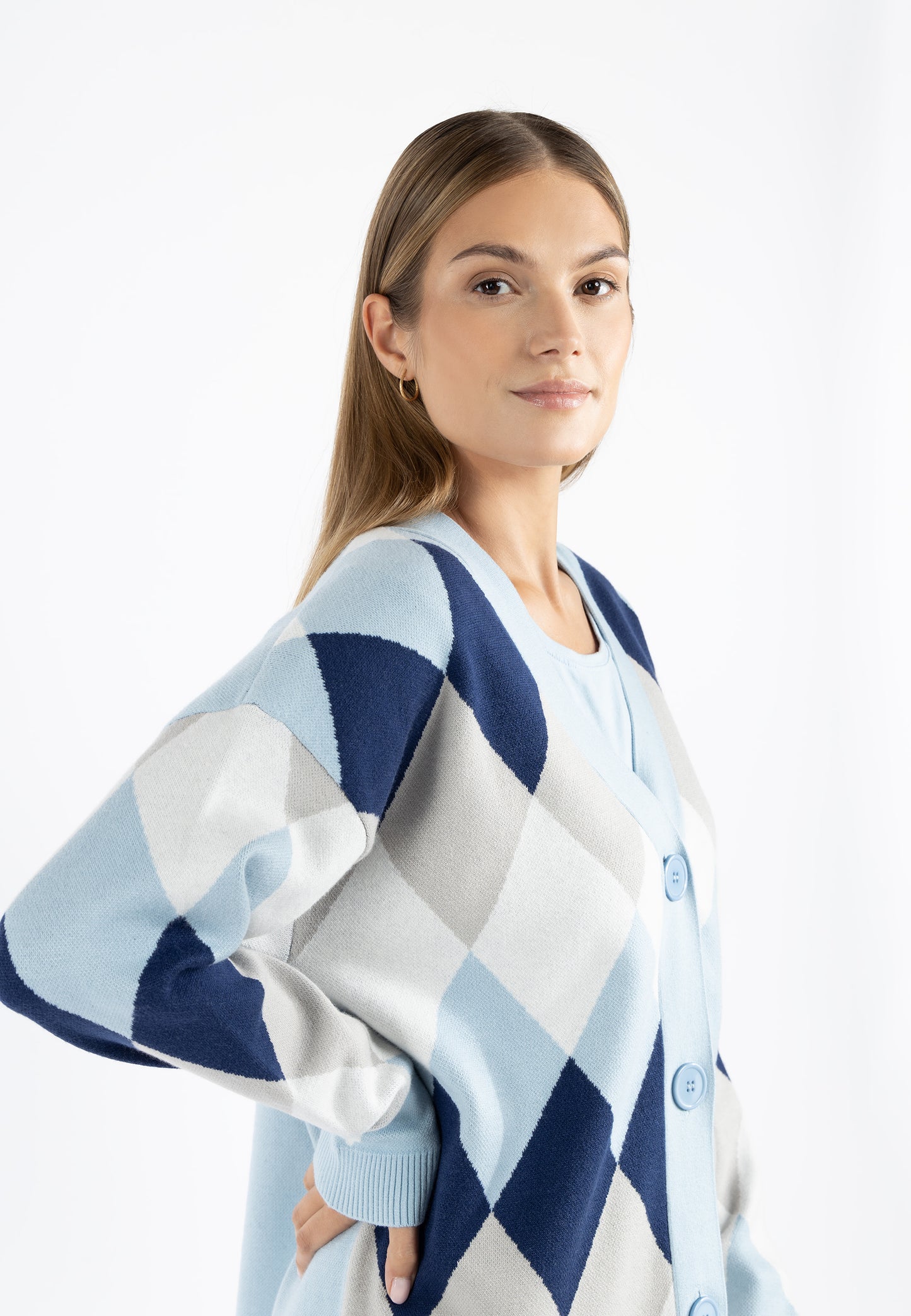 RISA women's cardigan with button