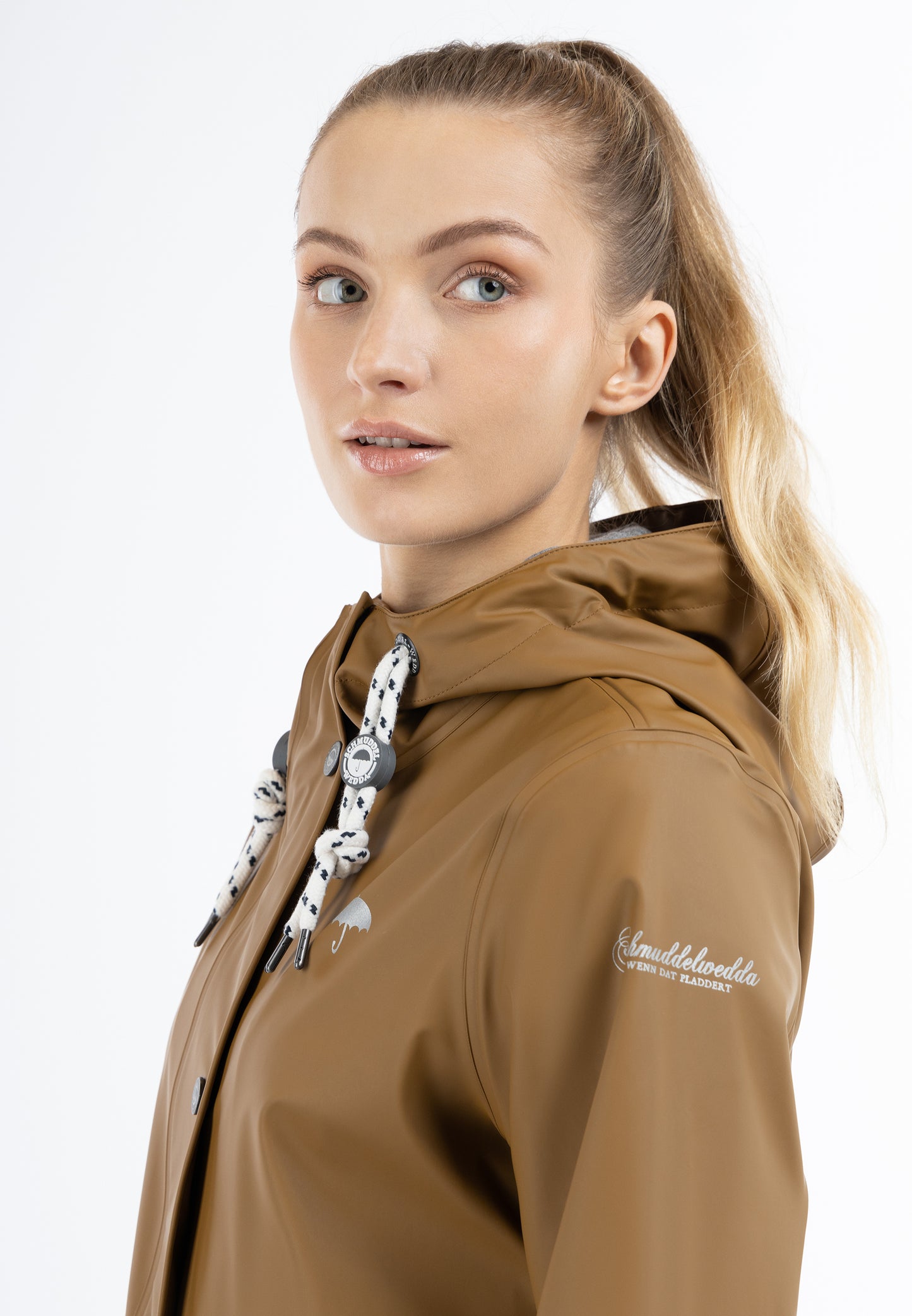 Schmuddelwedda women's rain coat