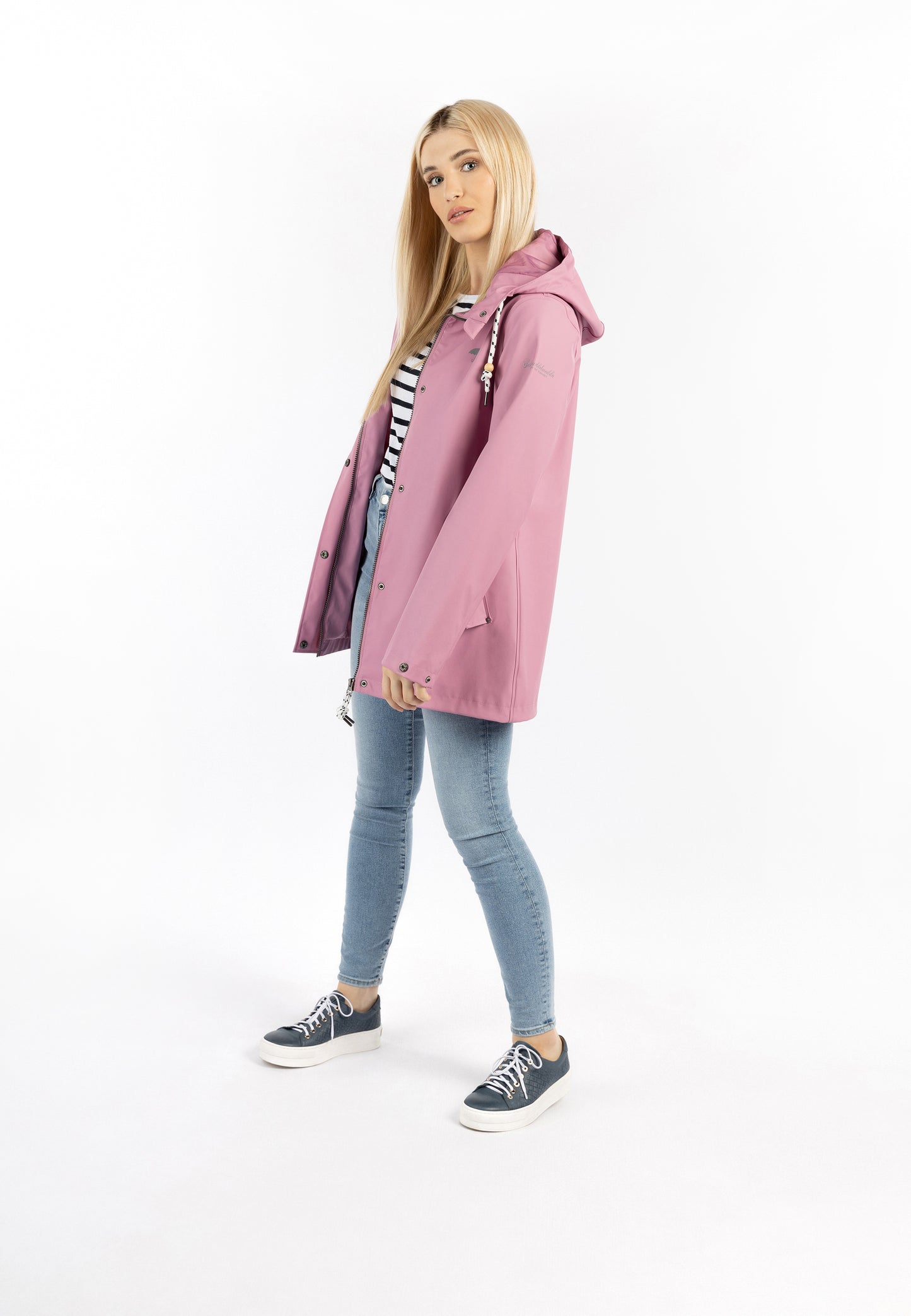 Schmuddelwedda women's rain coat