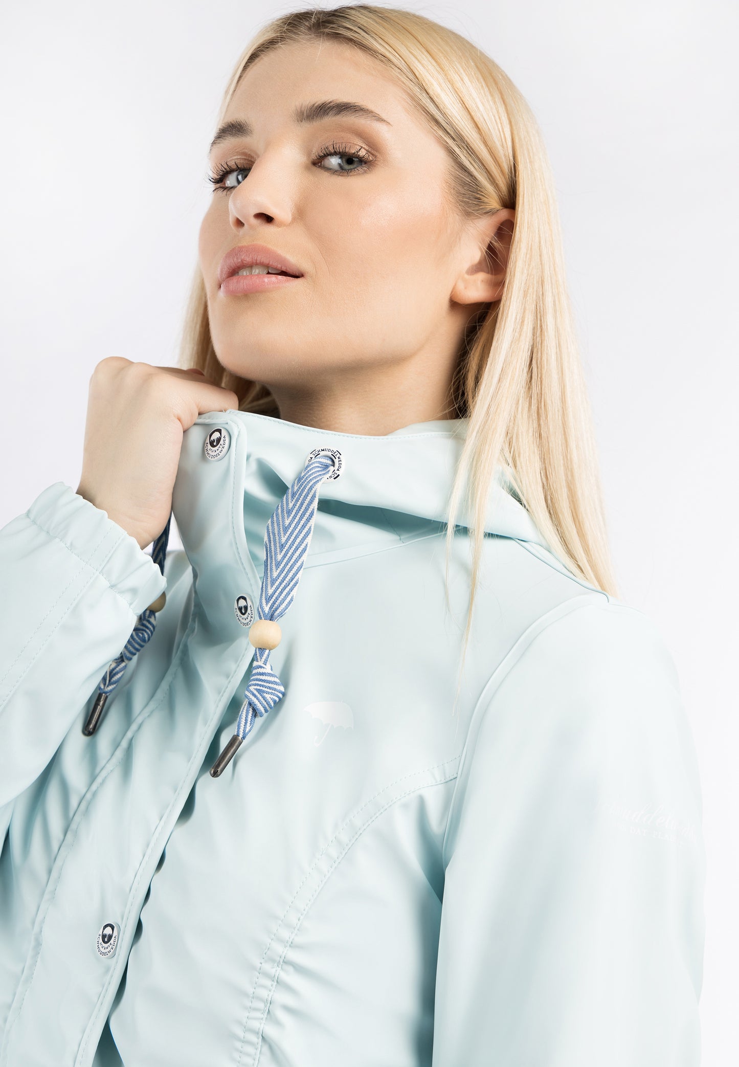 Schmuddelwedda women's rain coat