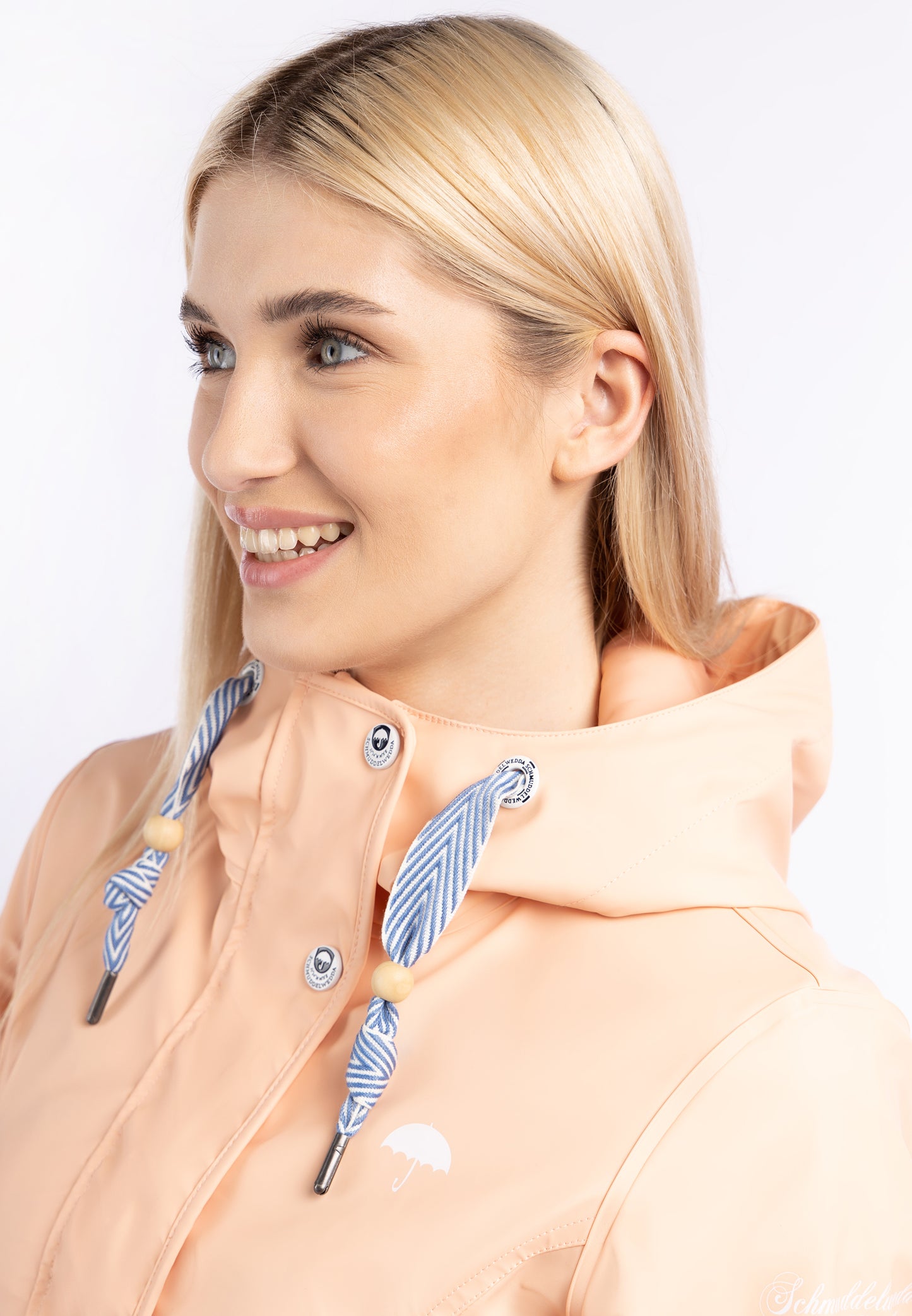 Schmuddelwedda women's rain coat