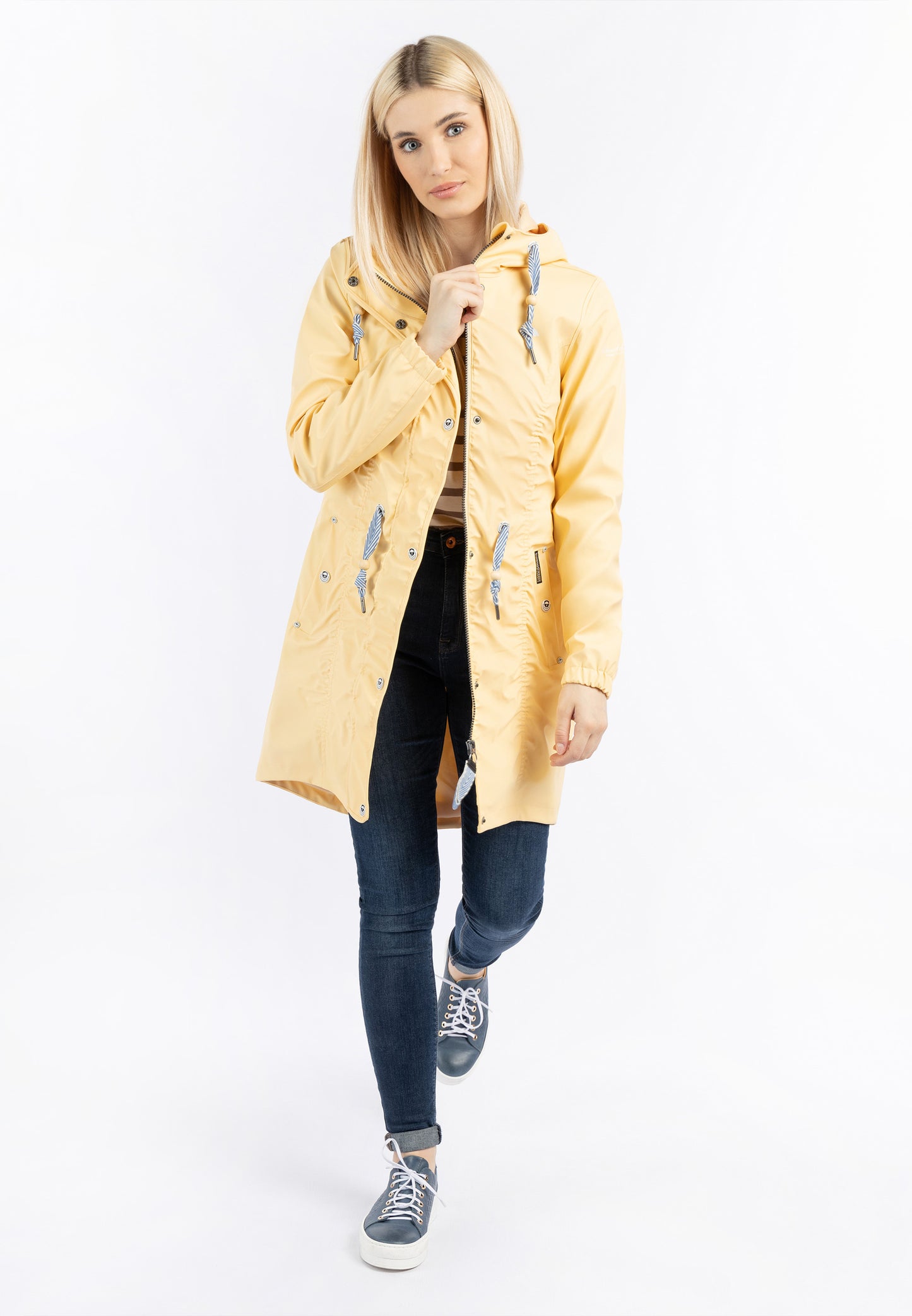 Schmuddelwedda women's rain coat
