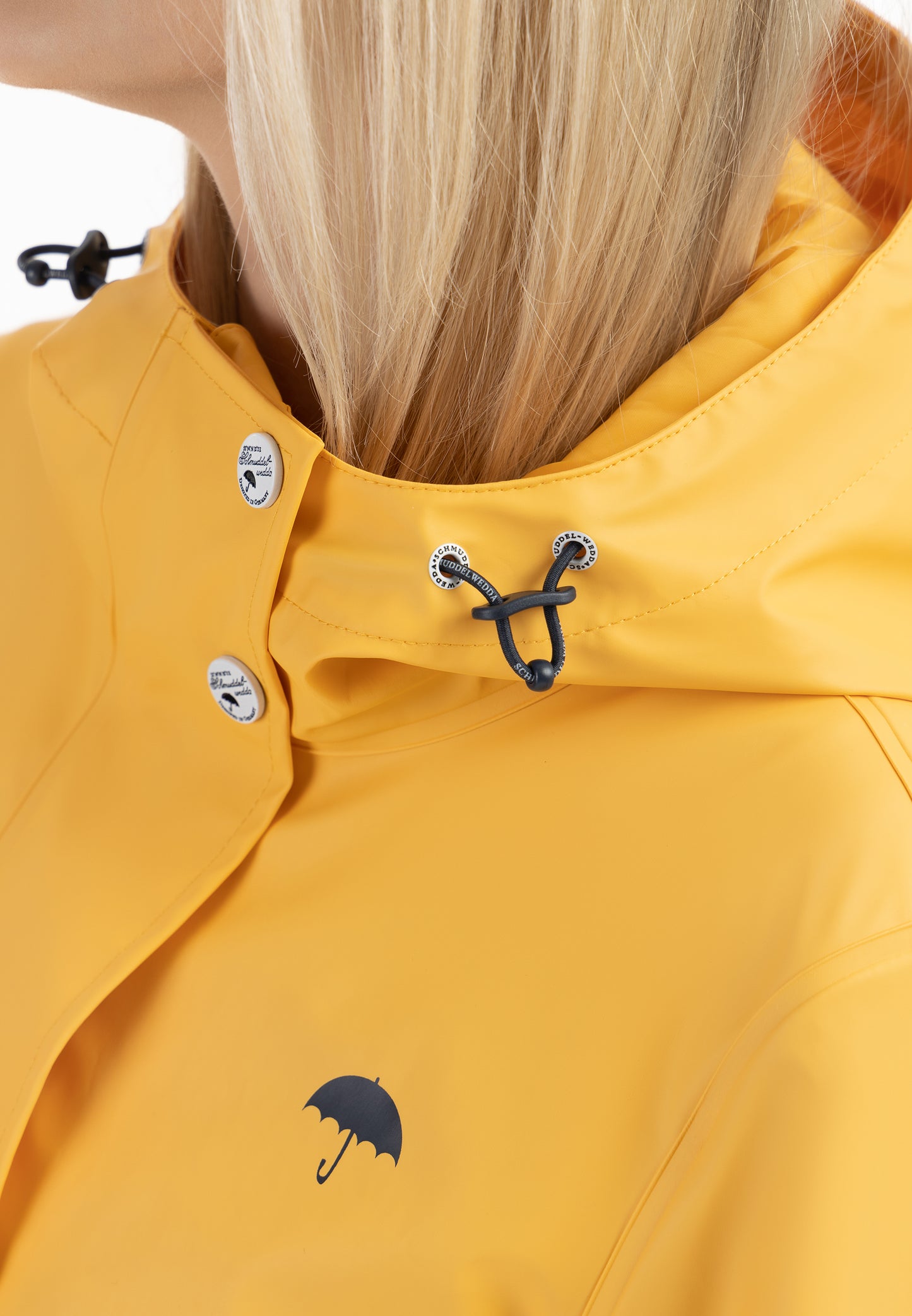 Schmuddelwedda women's rain coat