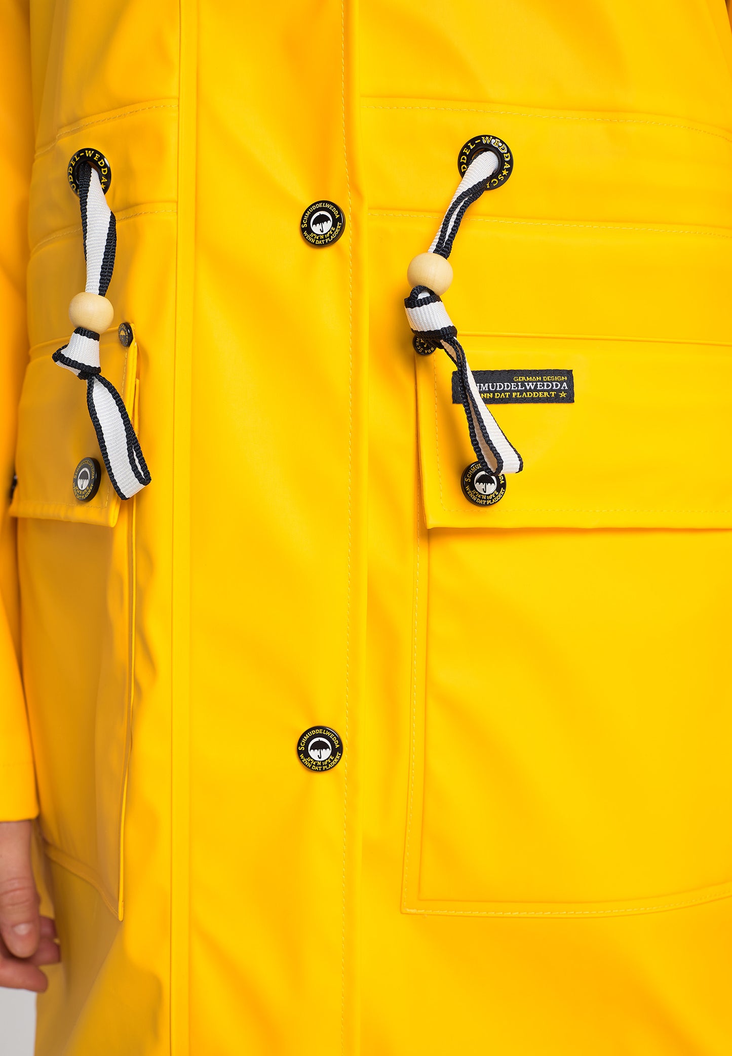 Schmuddelwedda women's rain coat