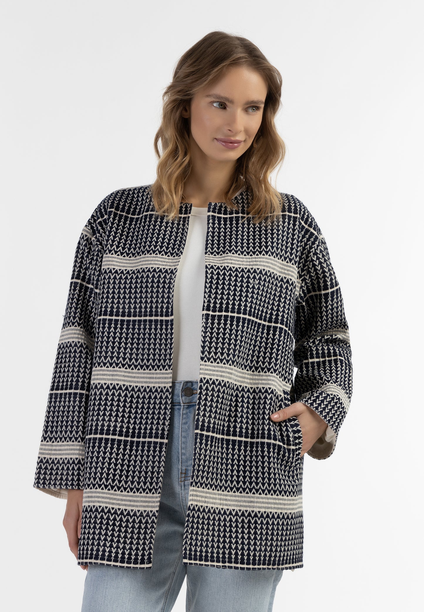 IZIA women's woven short coat