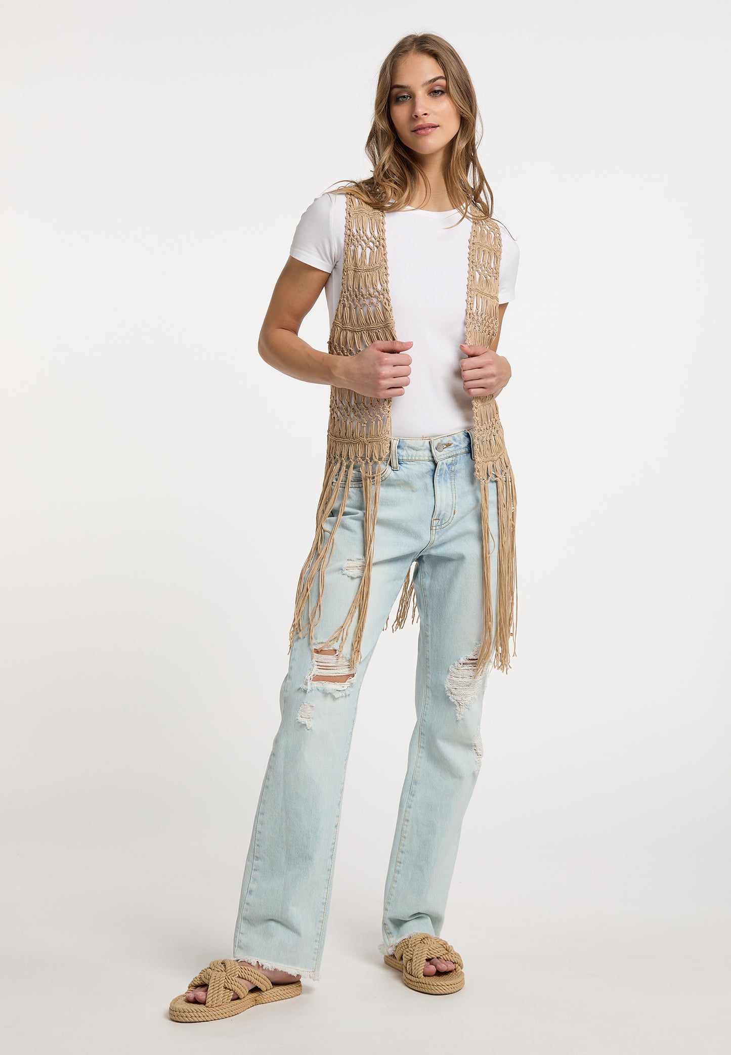 IZIA women's knitted vest