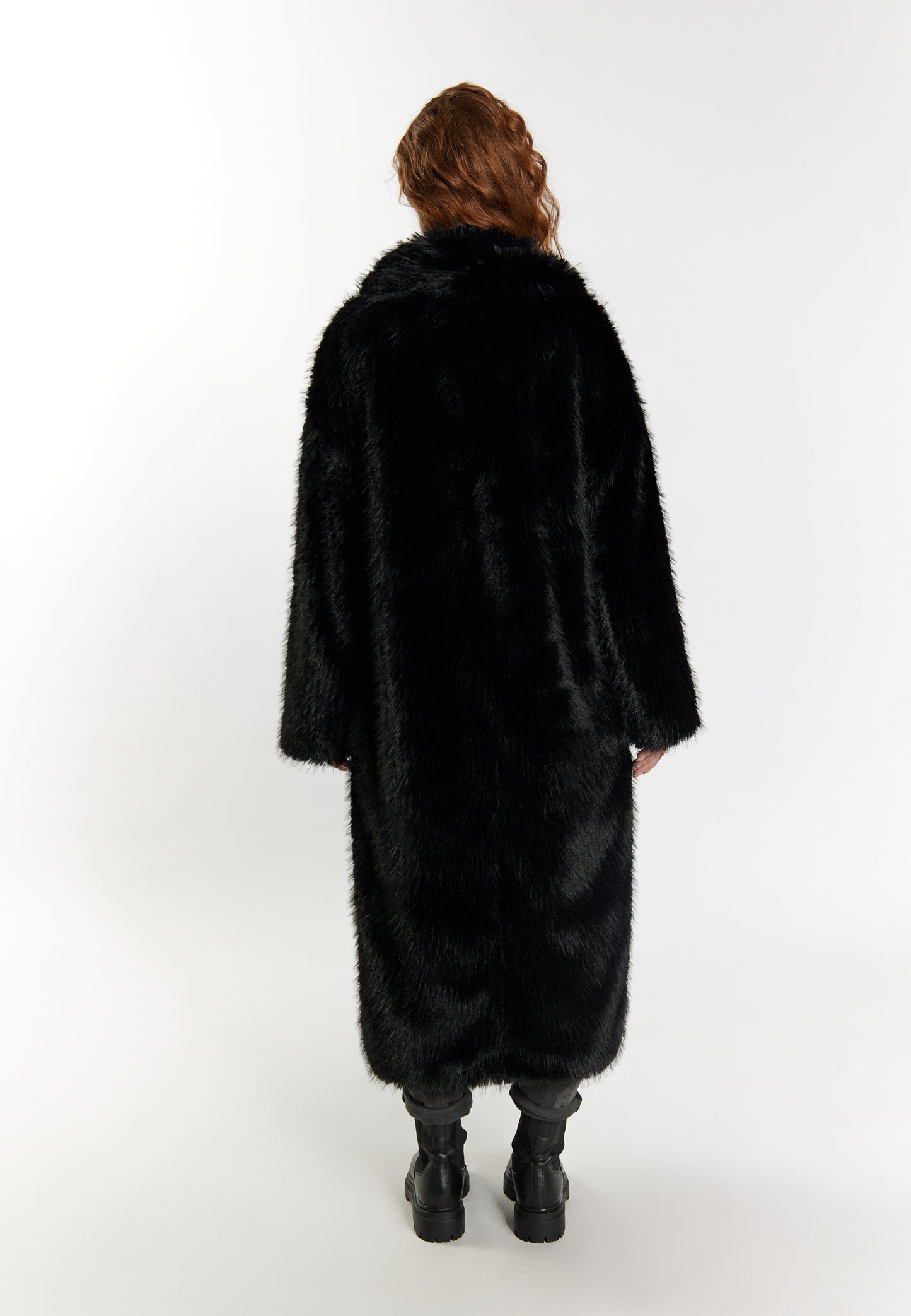 DreiMaster Vintage women's faux fur coat