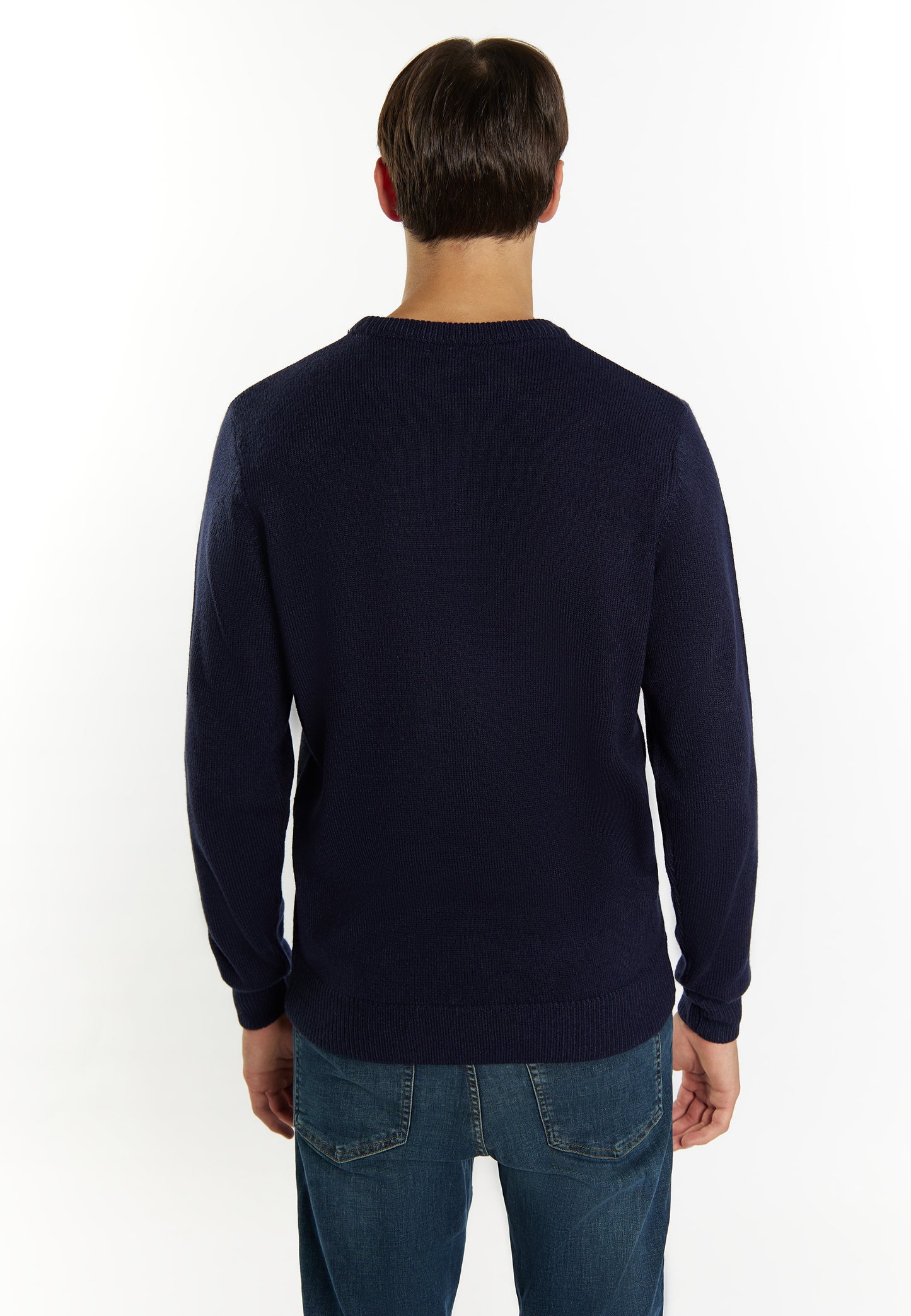 Mo men's sweater