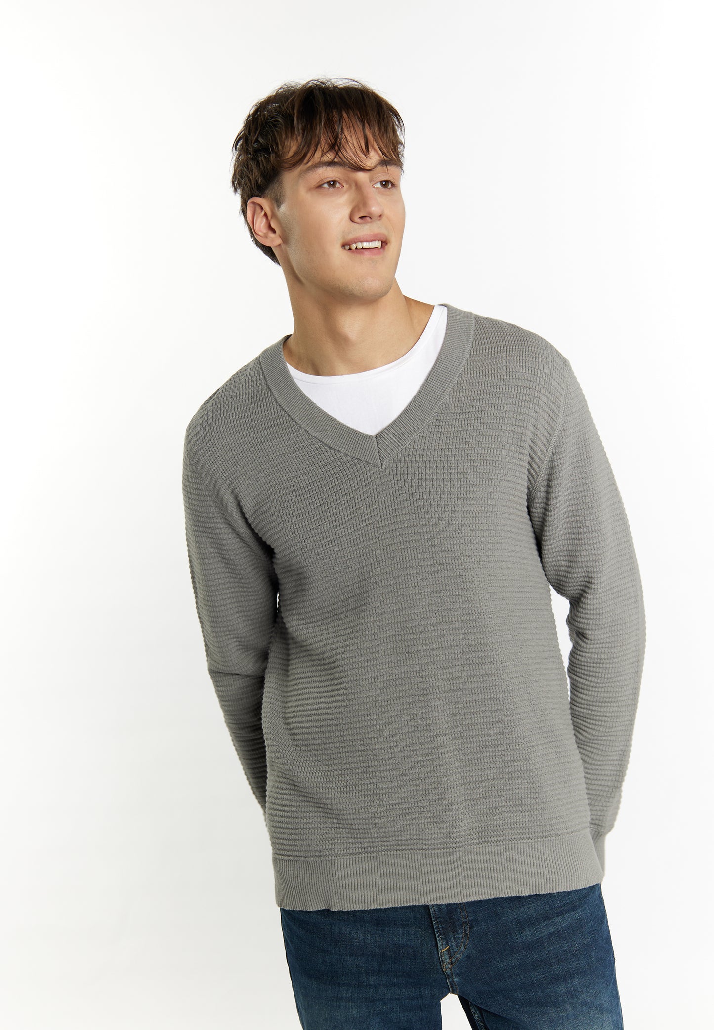 Mo men's knitted sweater