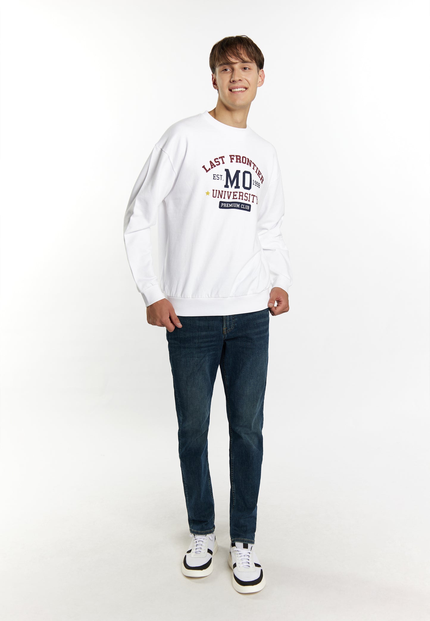 Mo men's sweatshirt