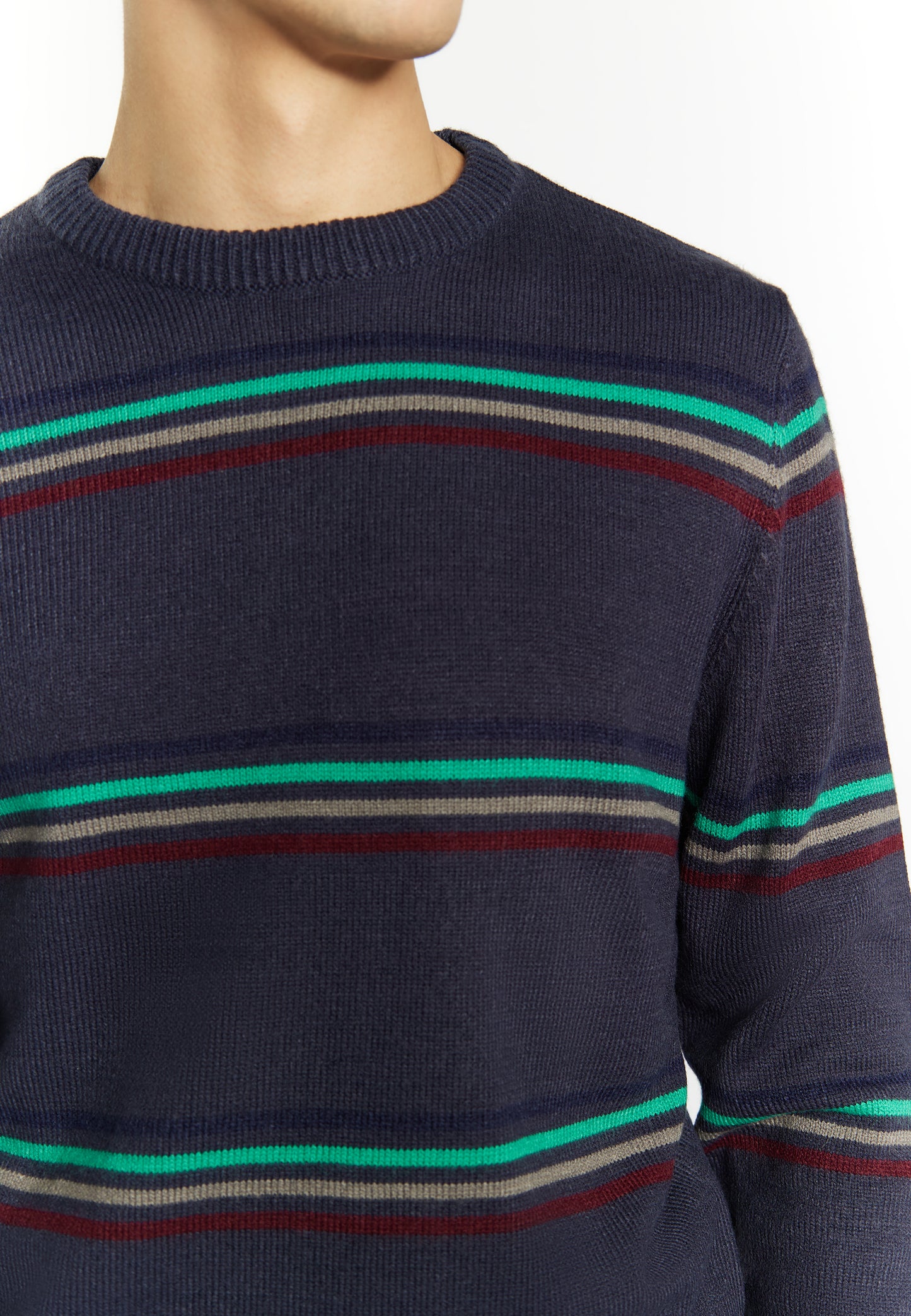 Mo men's sweater