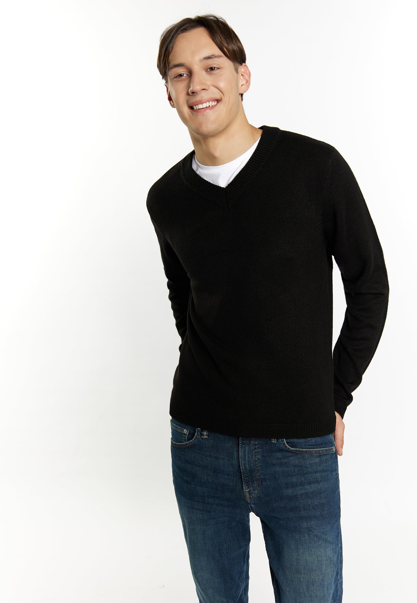 Mo men's sweater