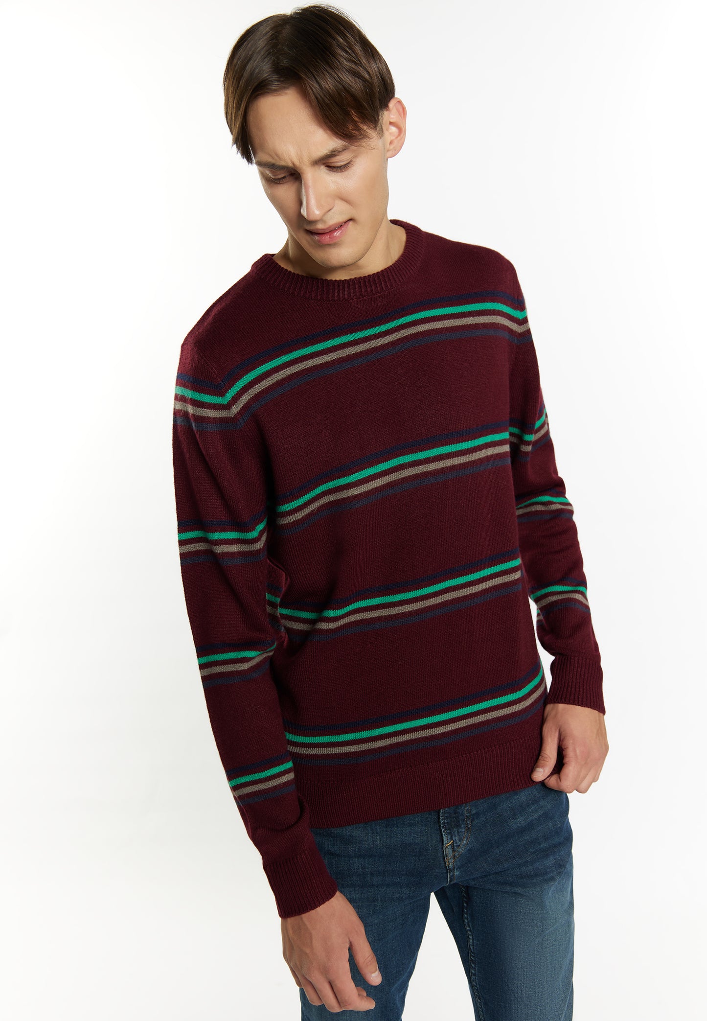 Mo men's sweater