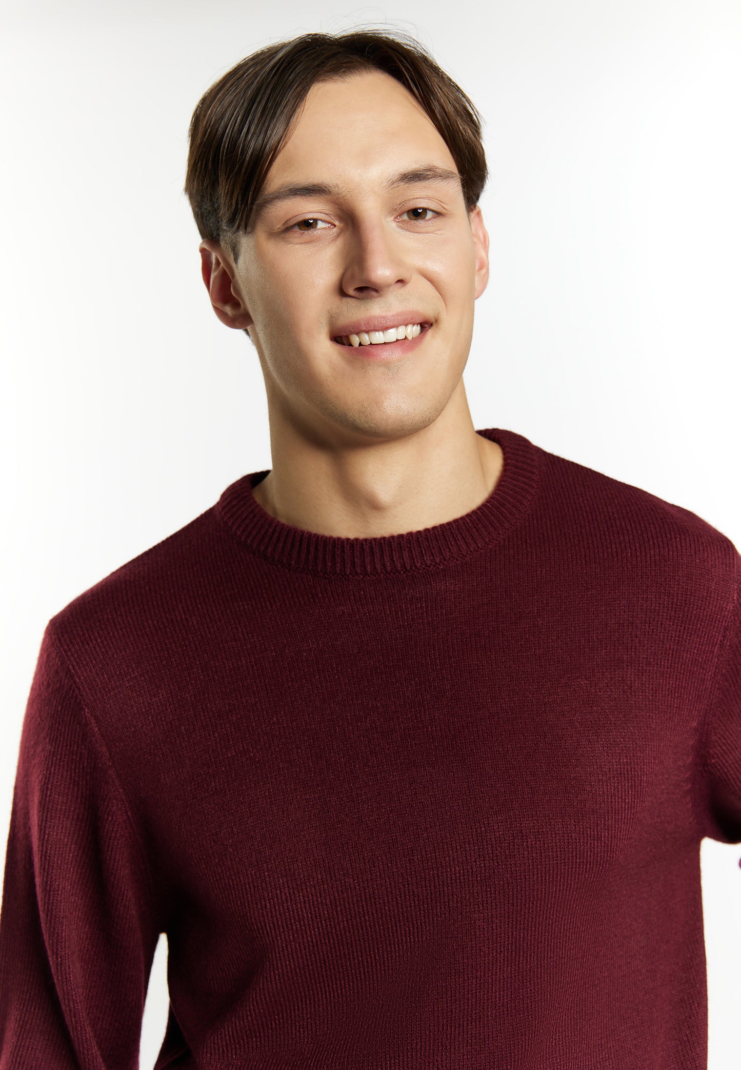Mo men's sweater