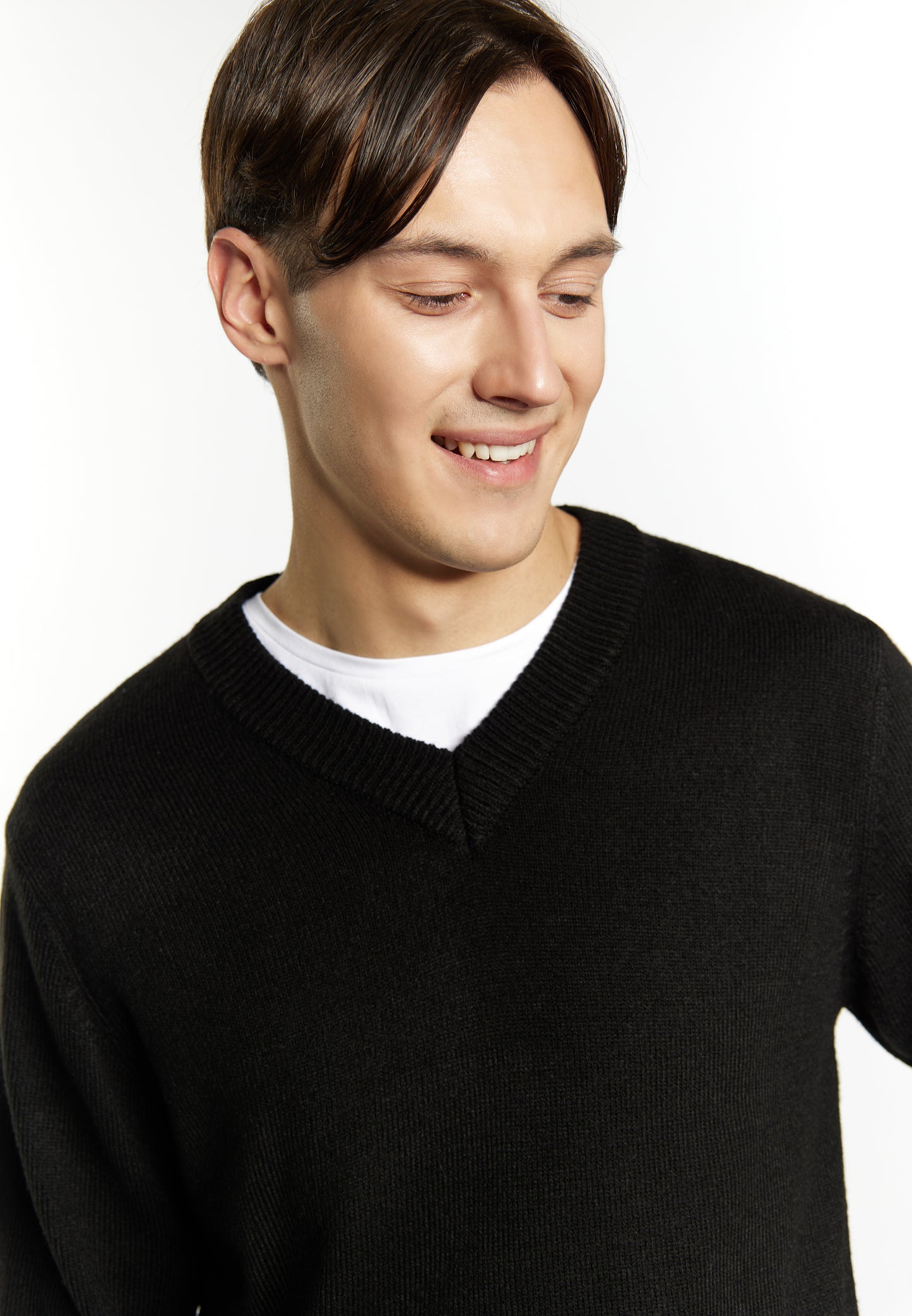 Mo men's sweater