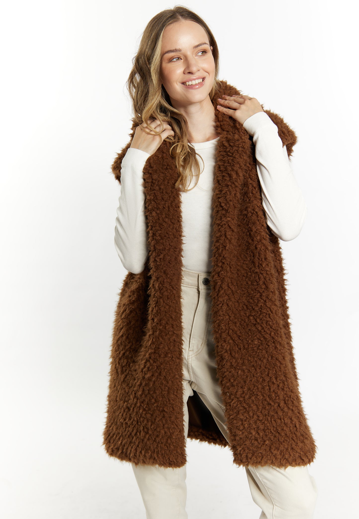 DreiMaster Vintage women's long vest made of imitation fur