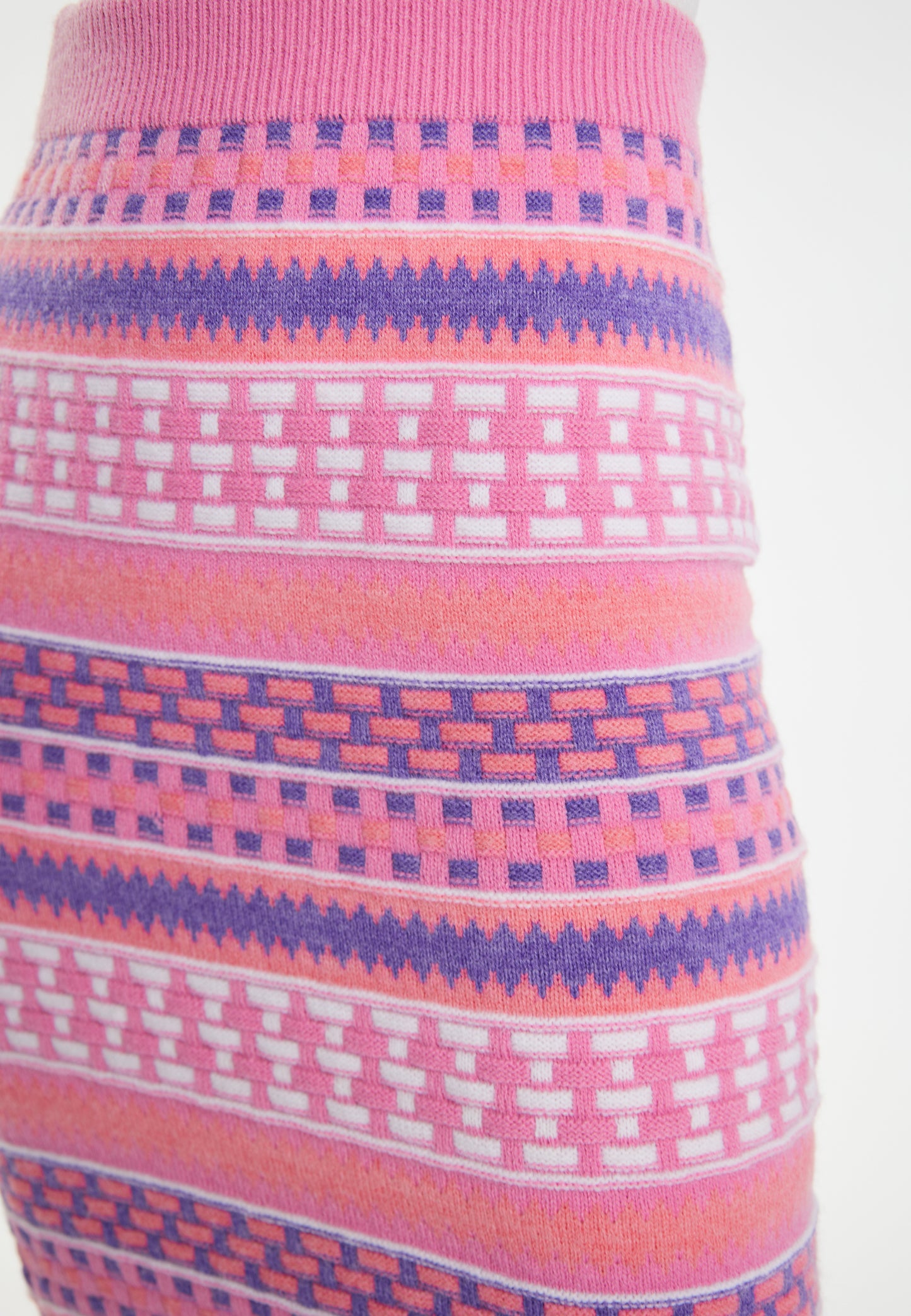 IZIA women's knitted skirt